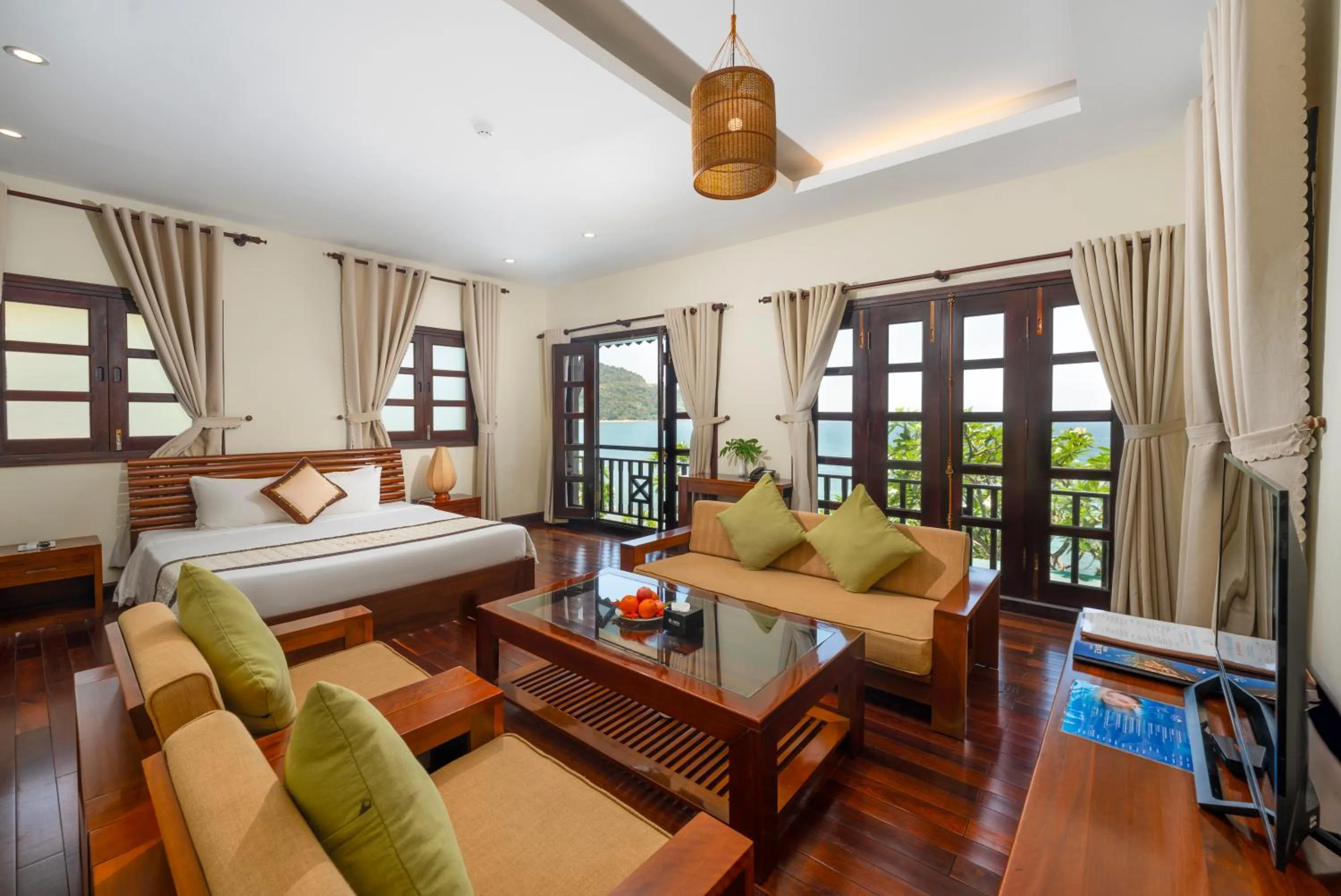 Property building, Bed in Son Tra Beach Resort & Spa Danang
