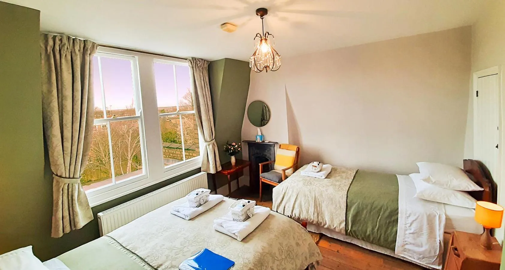 Bed in Muswell Hill B&B