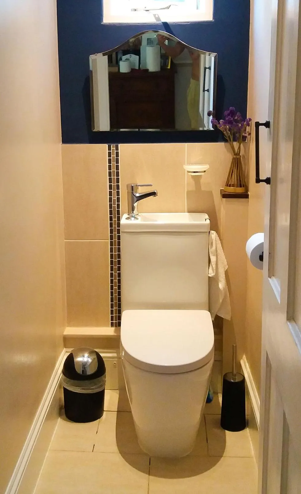 Toilet in Muswell Hill B&B