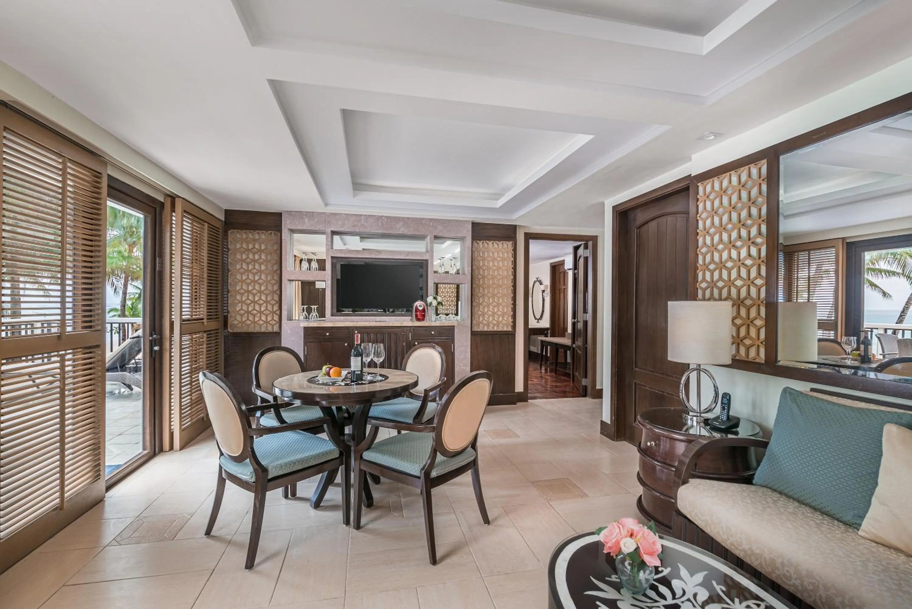 Seating area in Henann Regency Resort and Spa