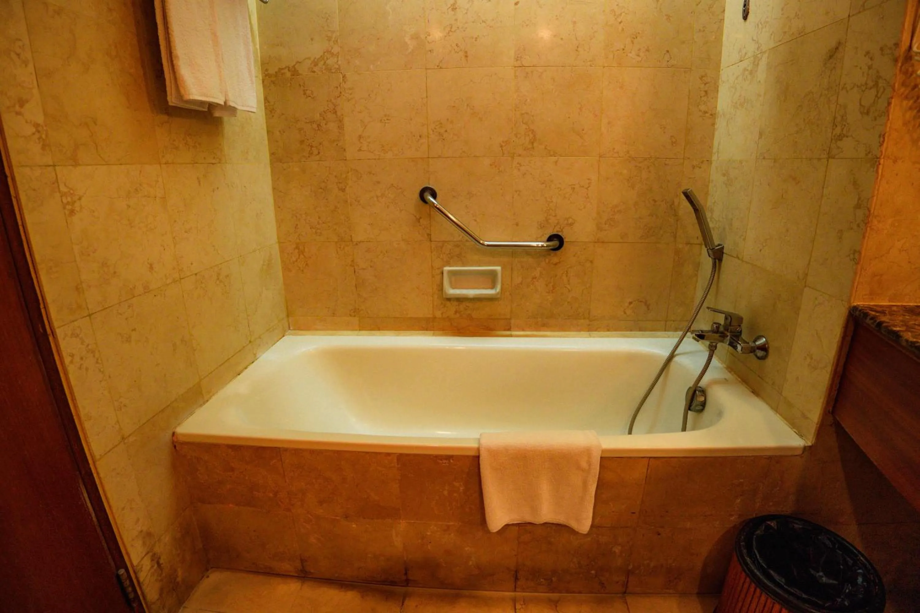 Bathroom in Kuta Paradiso Hotel