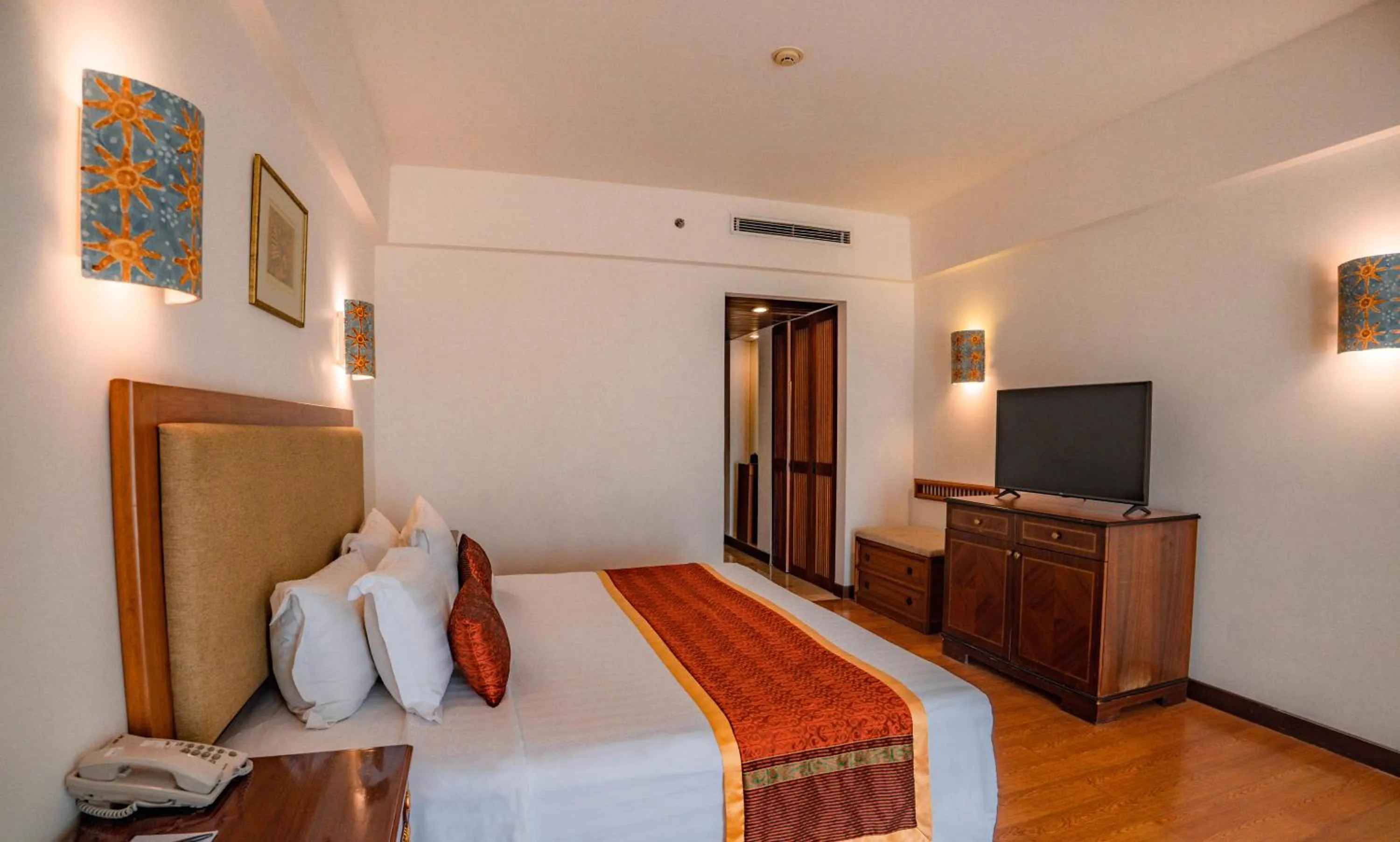 Bed in Kuta Paradiso Hotel