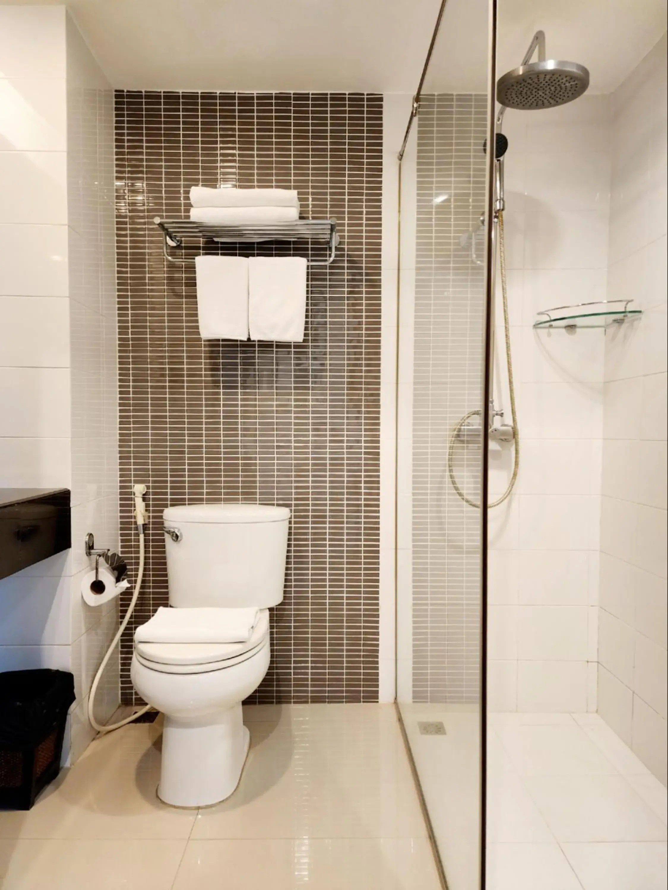 Executive One-Bedroom Suite in Avion Hotel Executive One-Bedroom Suite in Avion Hotel