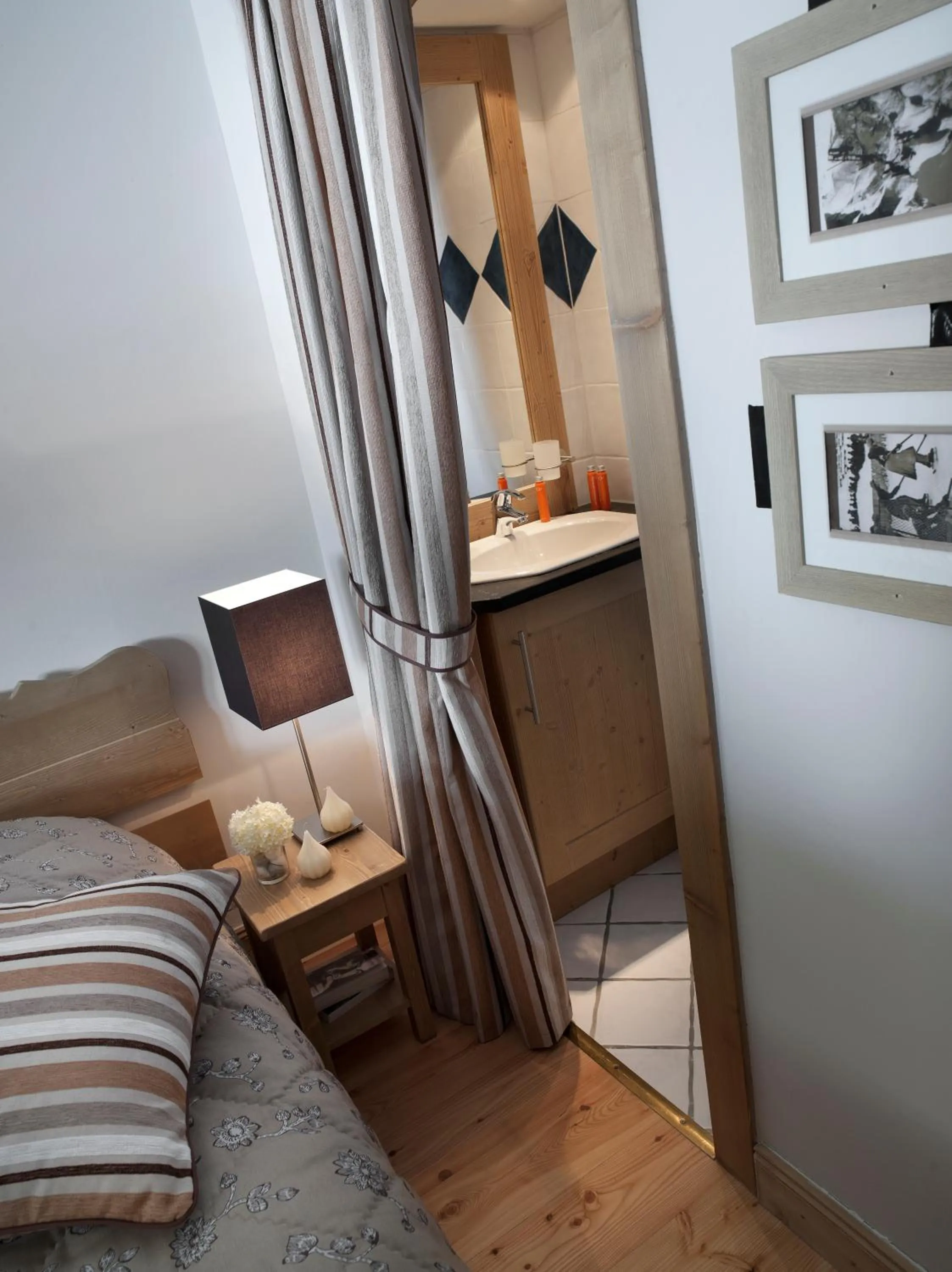 Bedroom, Bed in CGH Résidences & Spas La Reine des Prés