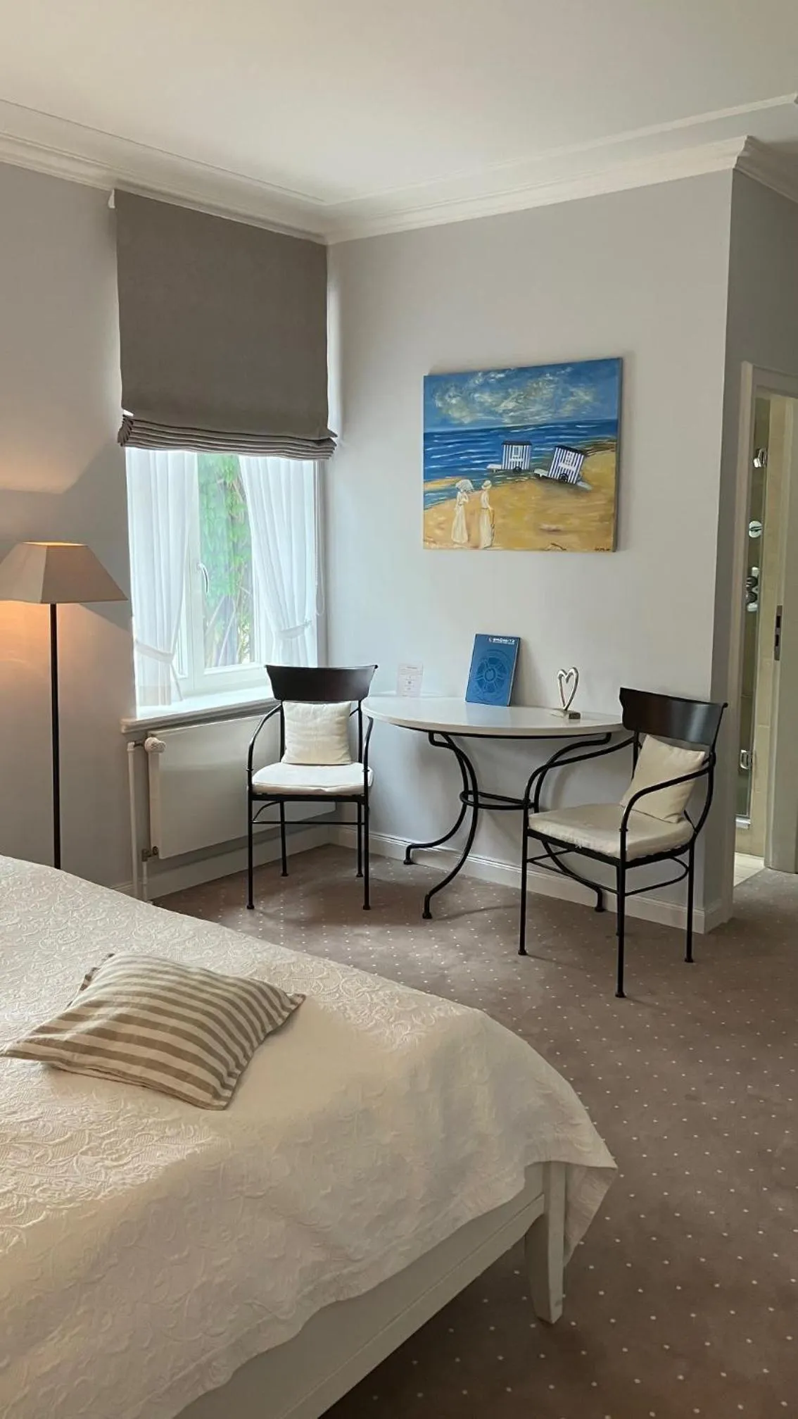 Photo of the whole room, Bed in Hotel Seemöwe