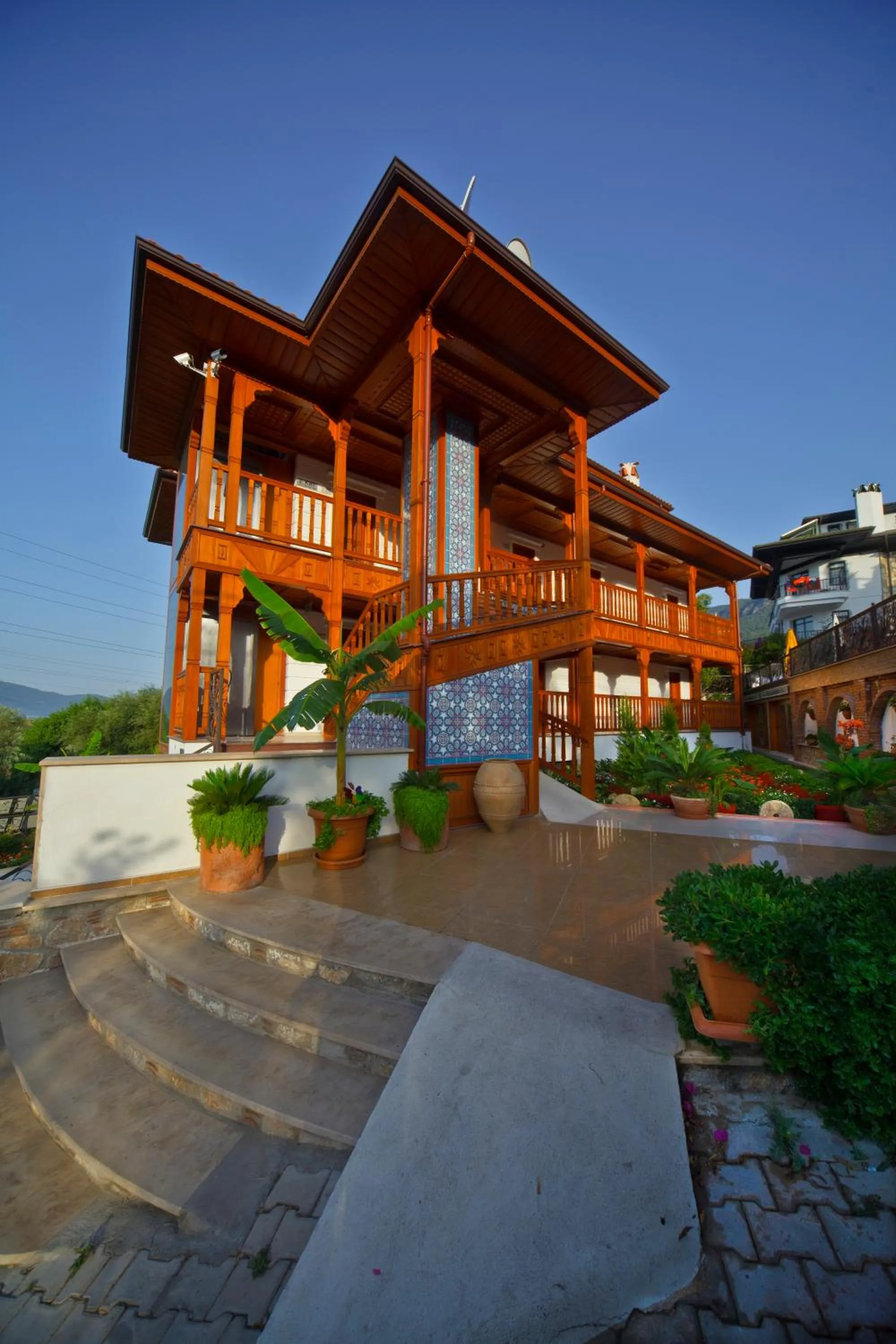 Facade/entrance in Hotel Azmakhan