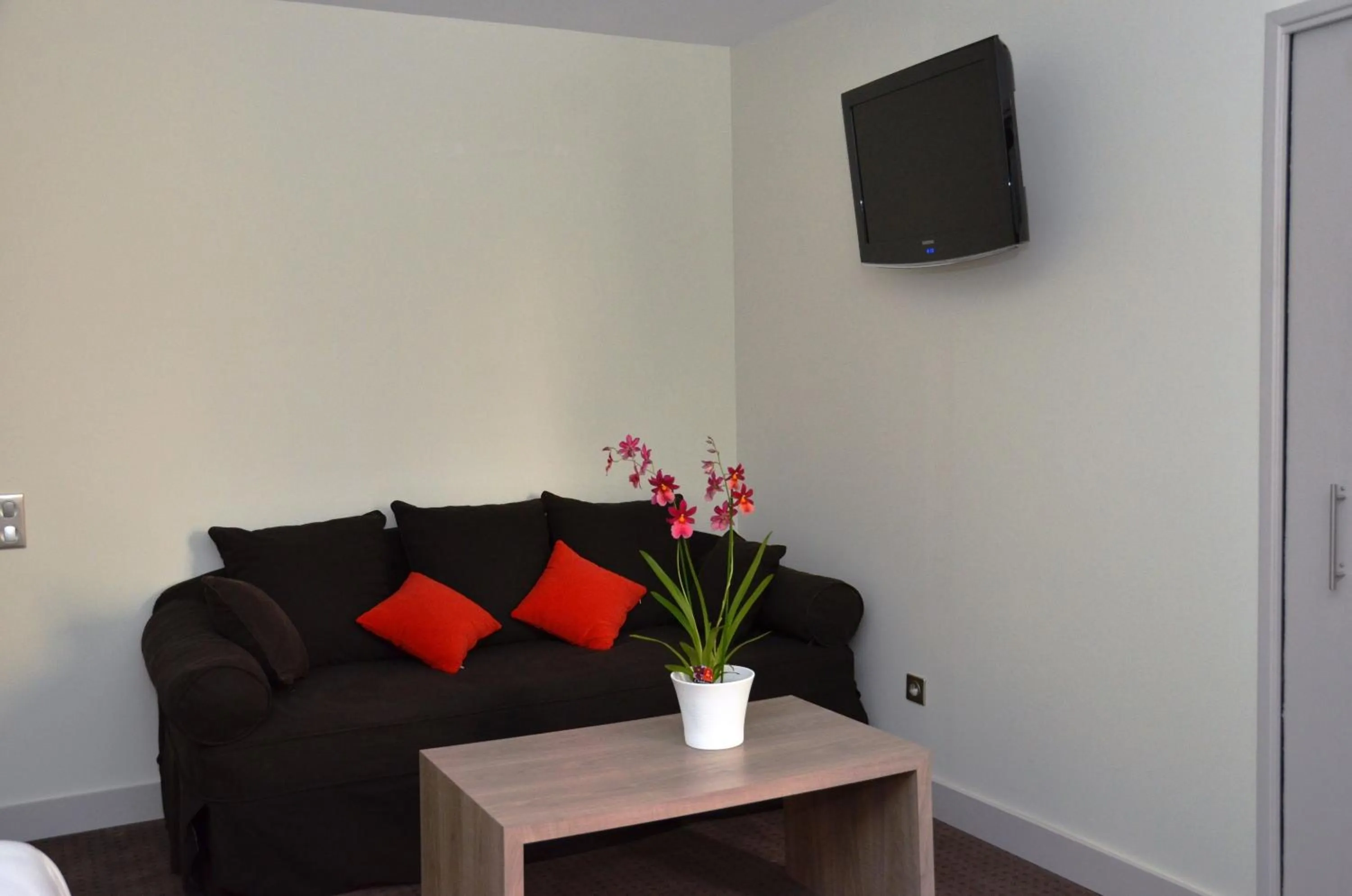 Seating area in Hotel et Spa Les Cleunes Oléron