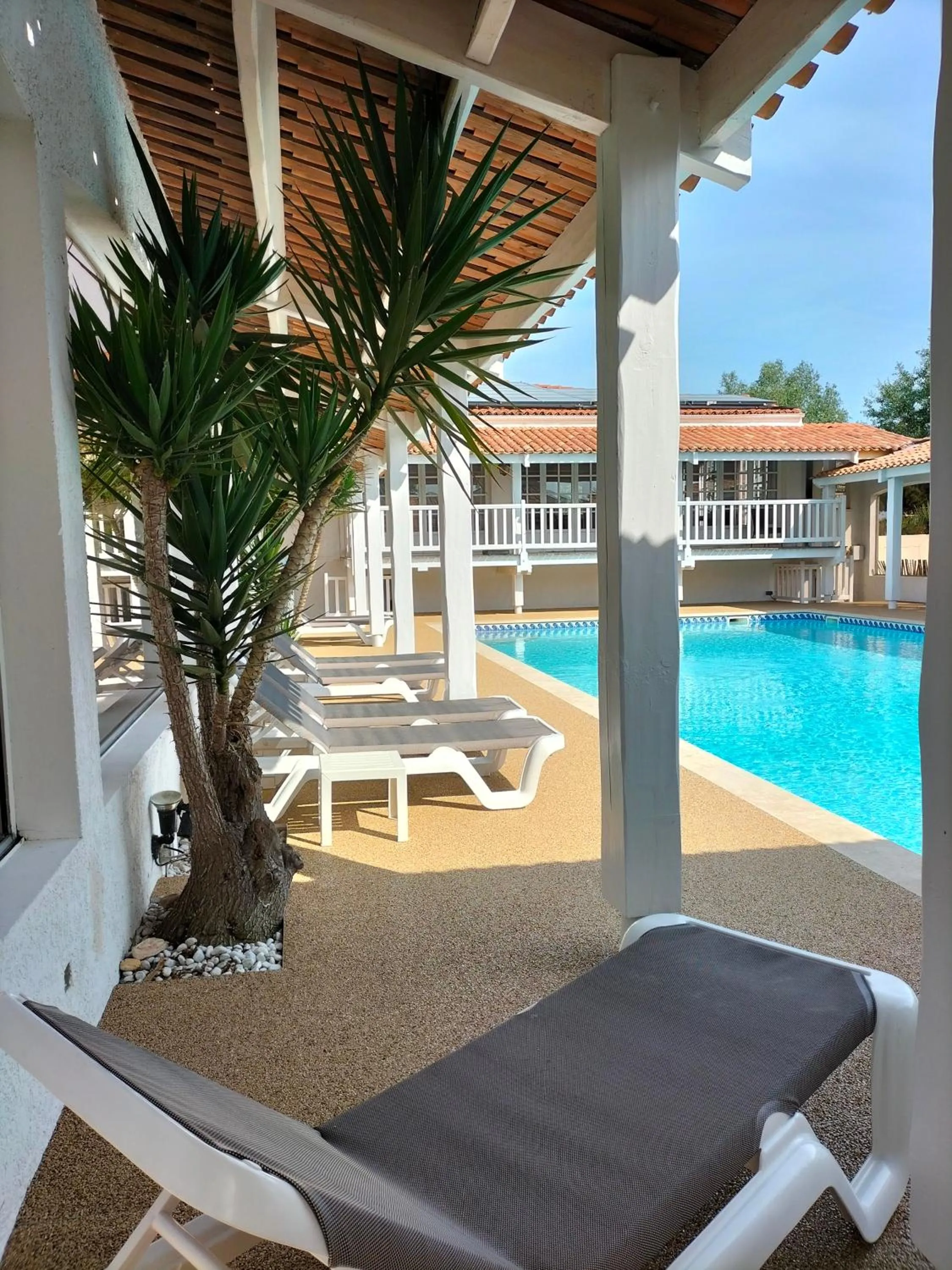 Pool view in Hotel et Spa Les Cleunes Oléron