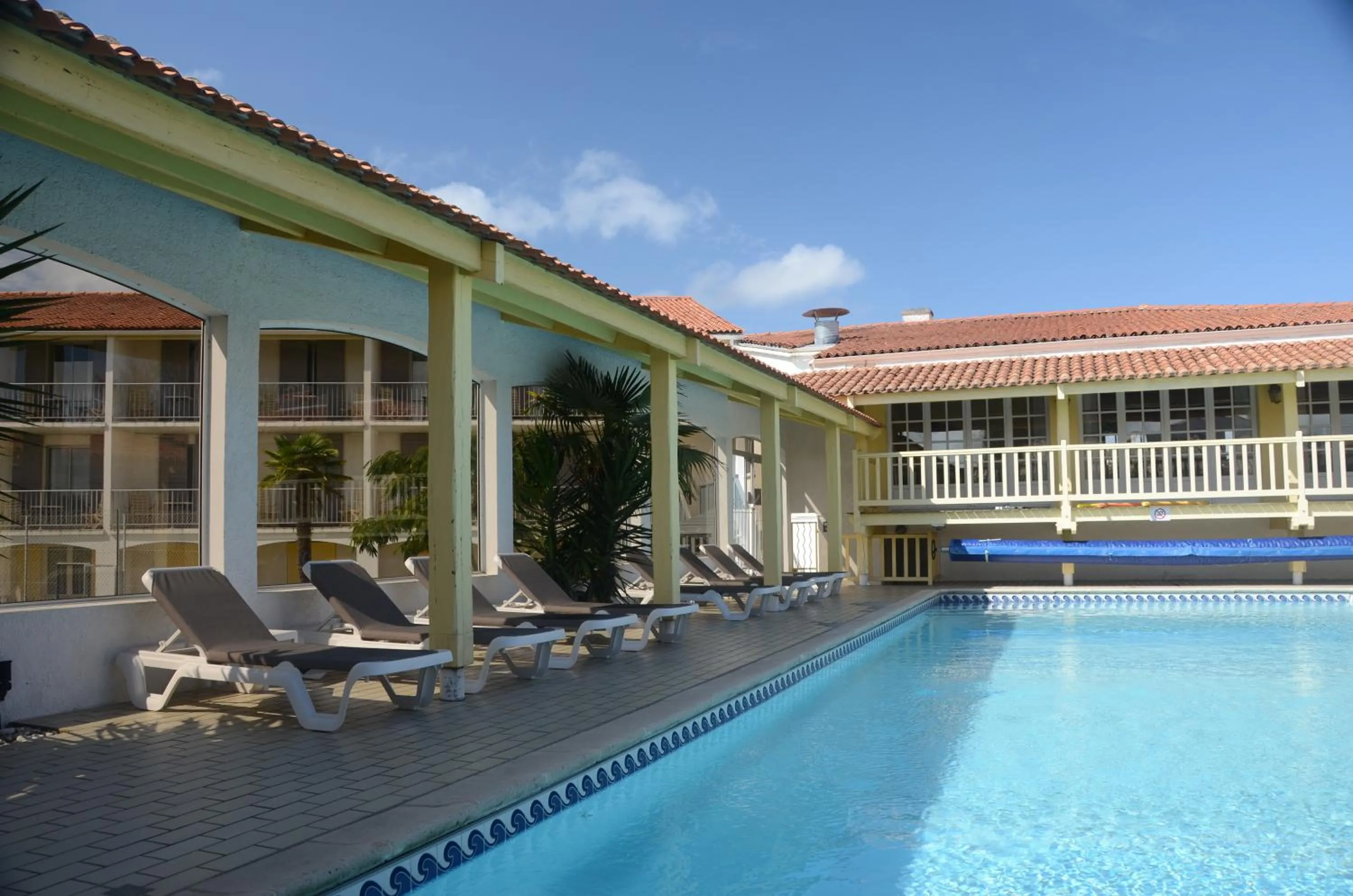 Pool view in Hotel et Spa Les Cleunes Oléron