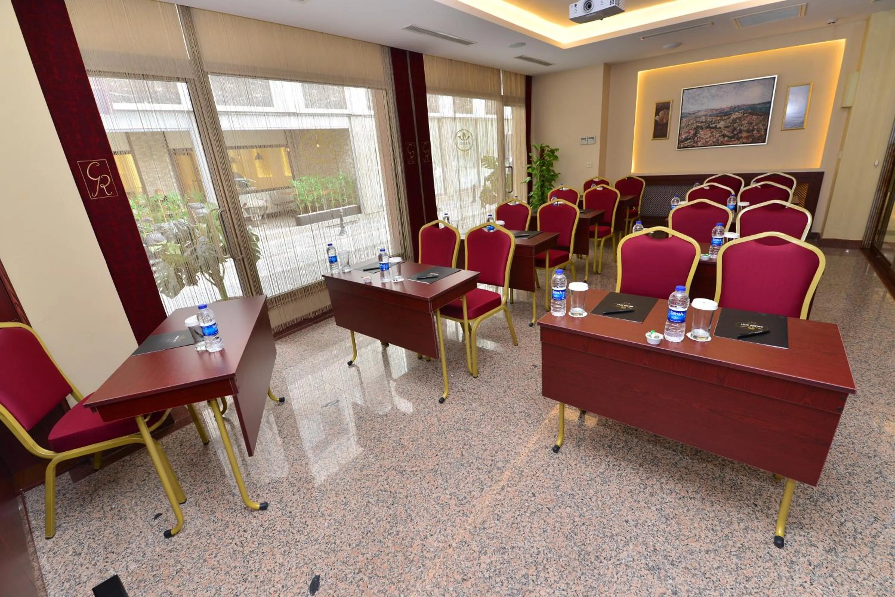 Meeting/conference room in Golden Siyav Hotel