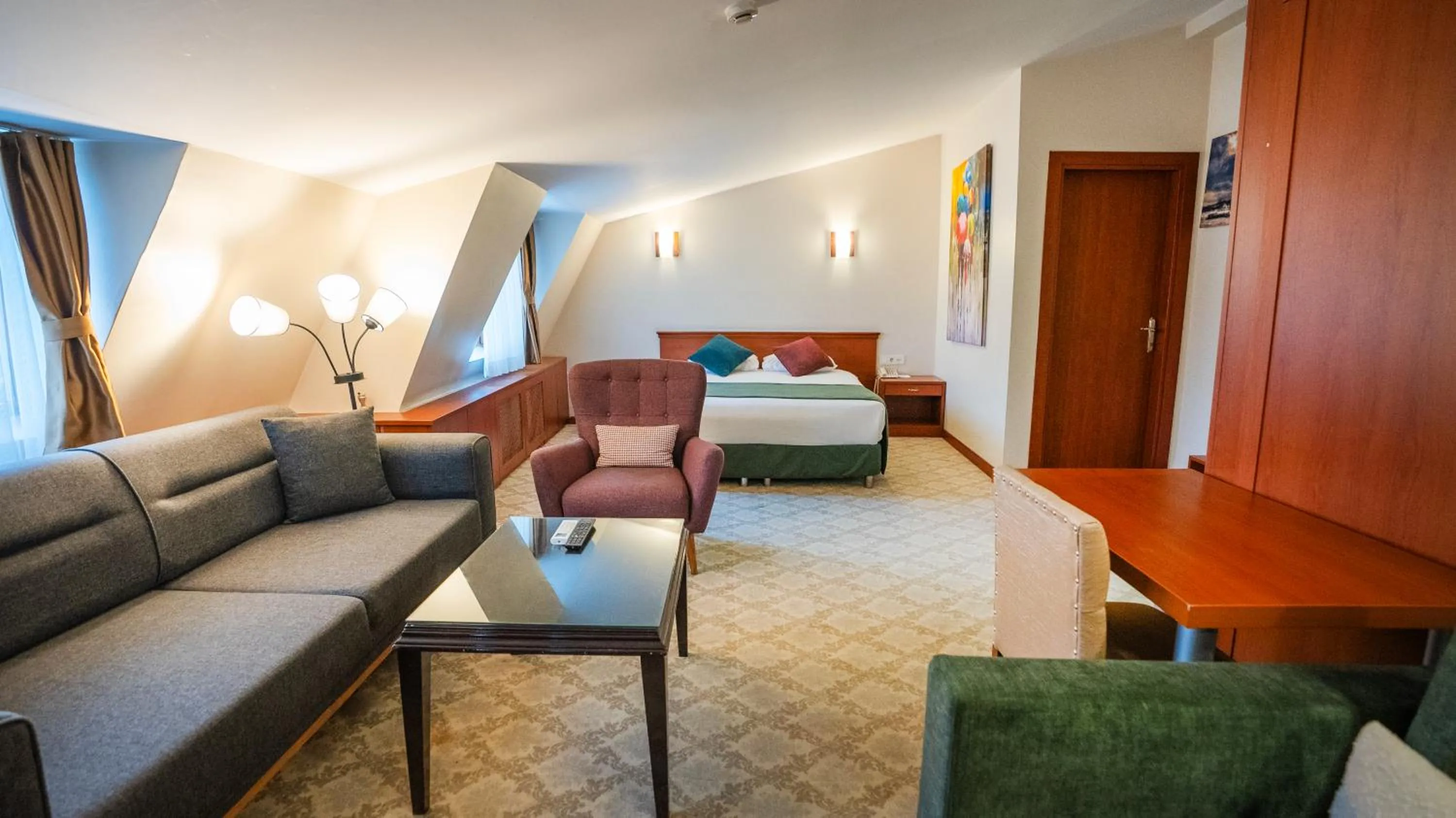 Photo of the whole room, Bed in Golden Siyav Hotel