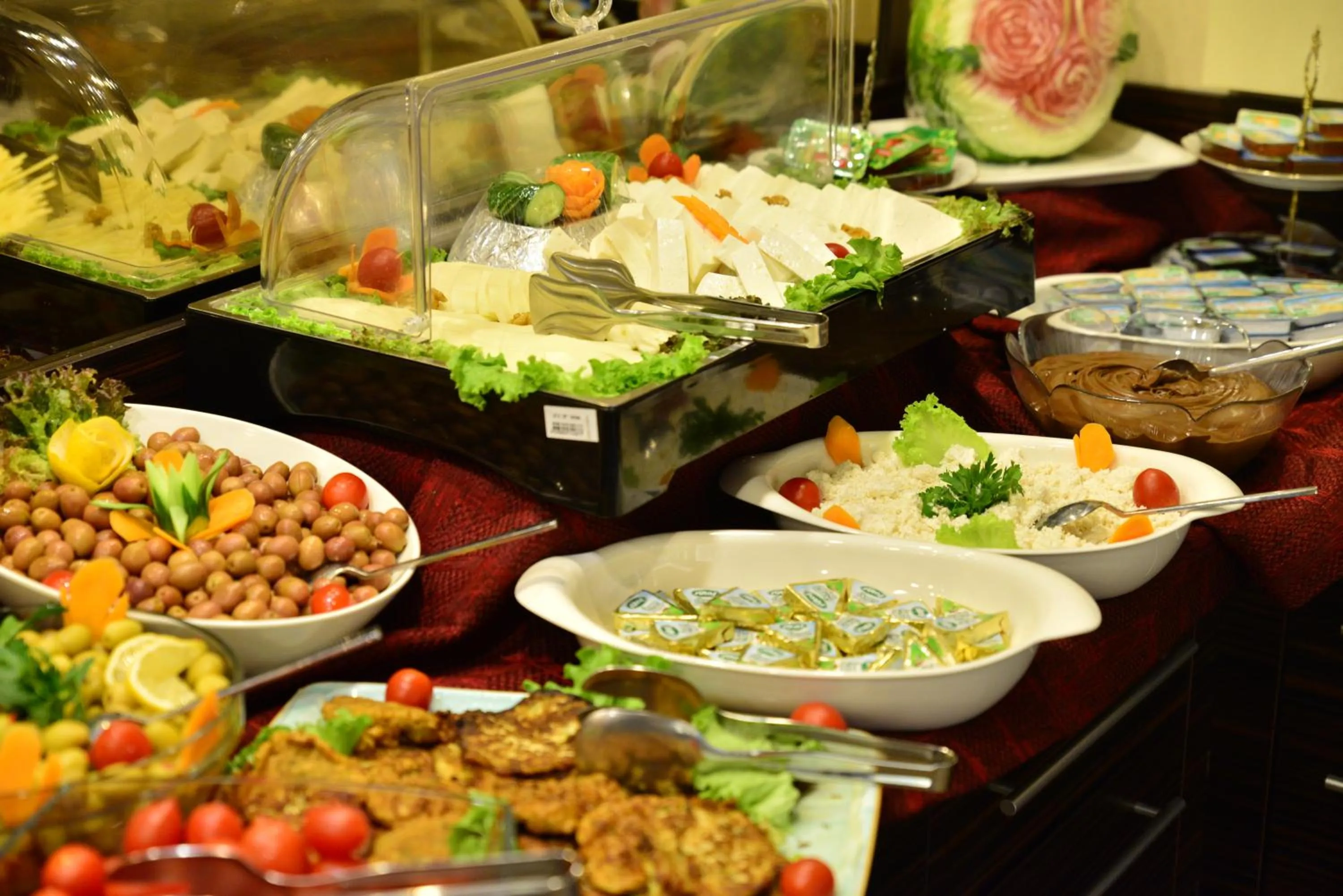 Buffet breakfast in Golden Siyav Hotel