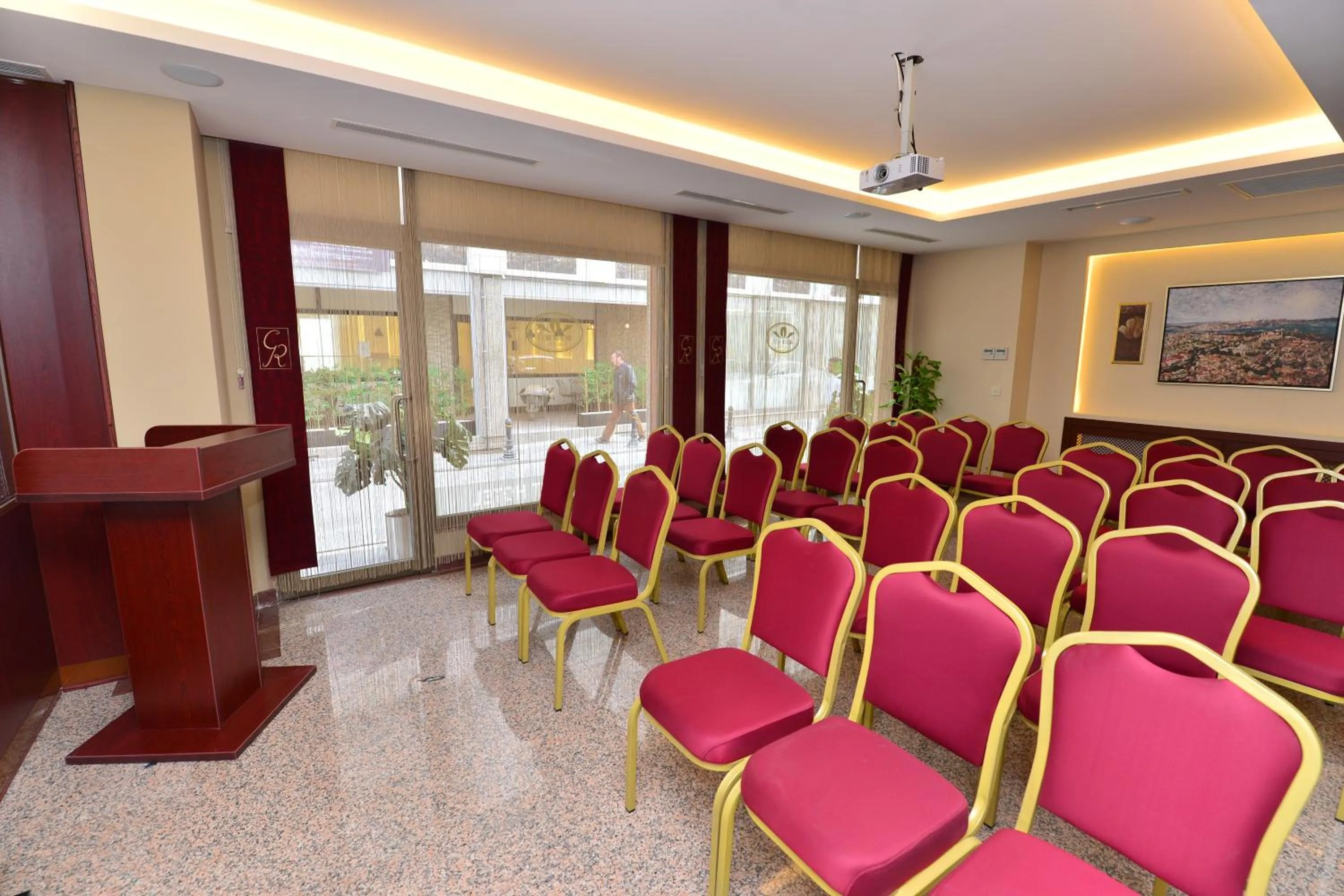 Meeting/conference room in Golden Siyav Hotel
