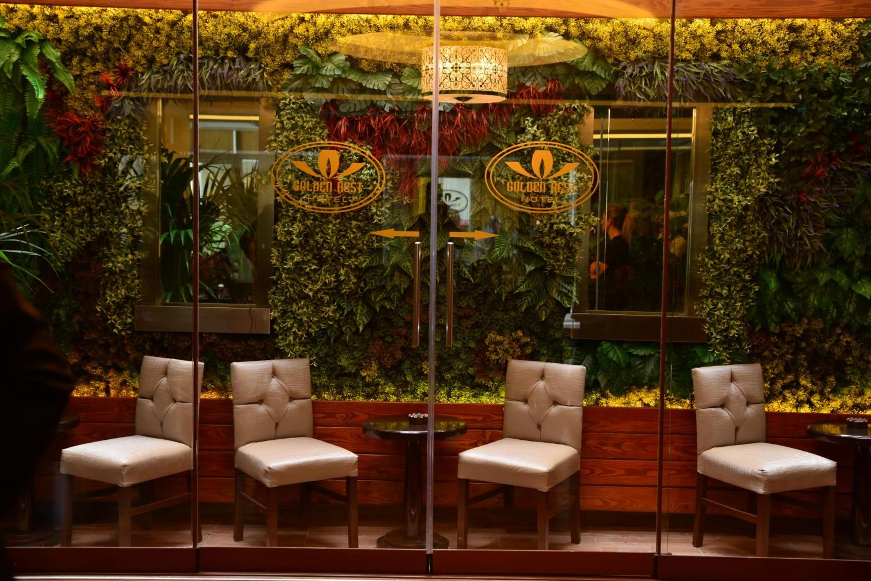 Garden in Golden Siyav Hotel