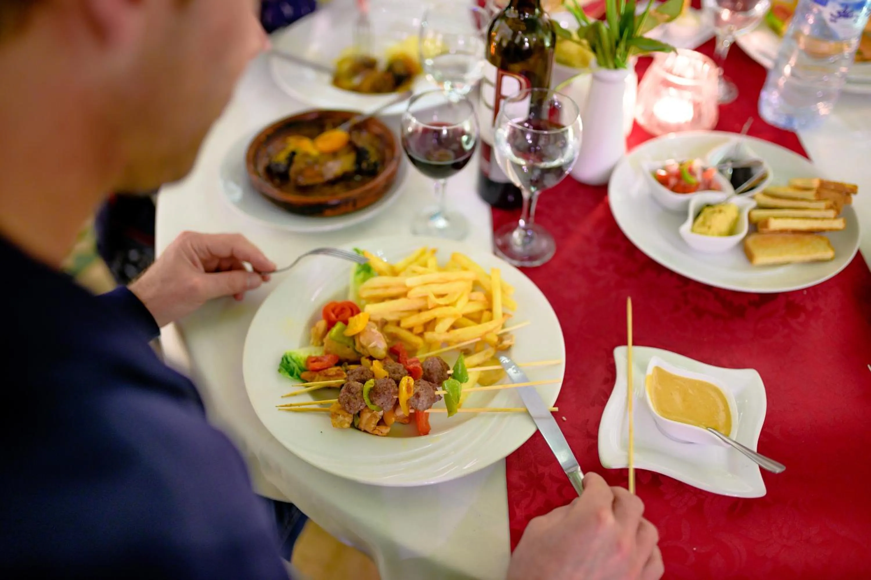 Restaurant/places to eat in Riad Amina