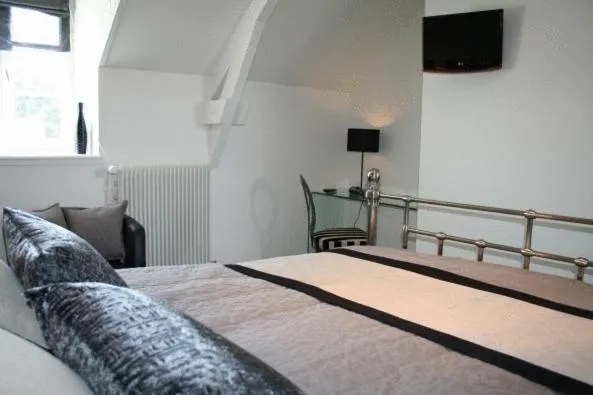 Photo of the whole room, Bed in Demeures & Châteaux, La Ferme des Mares