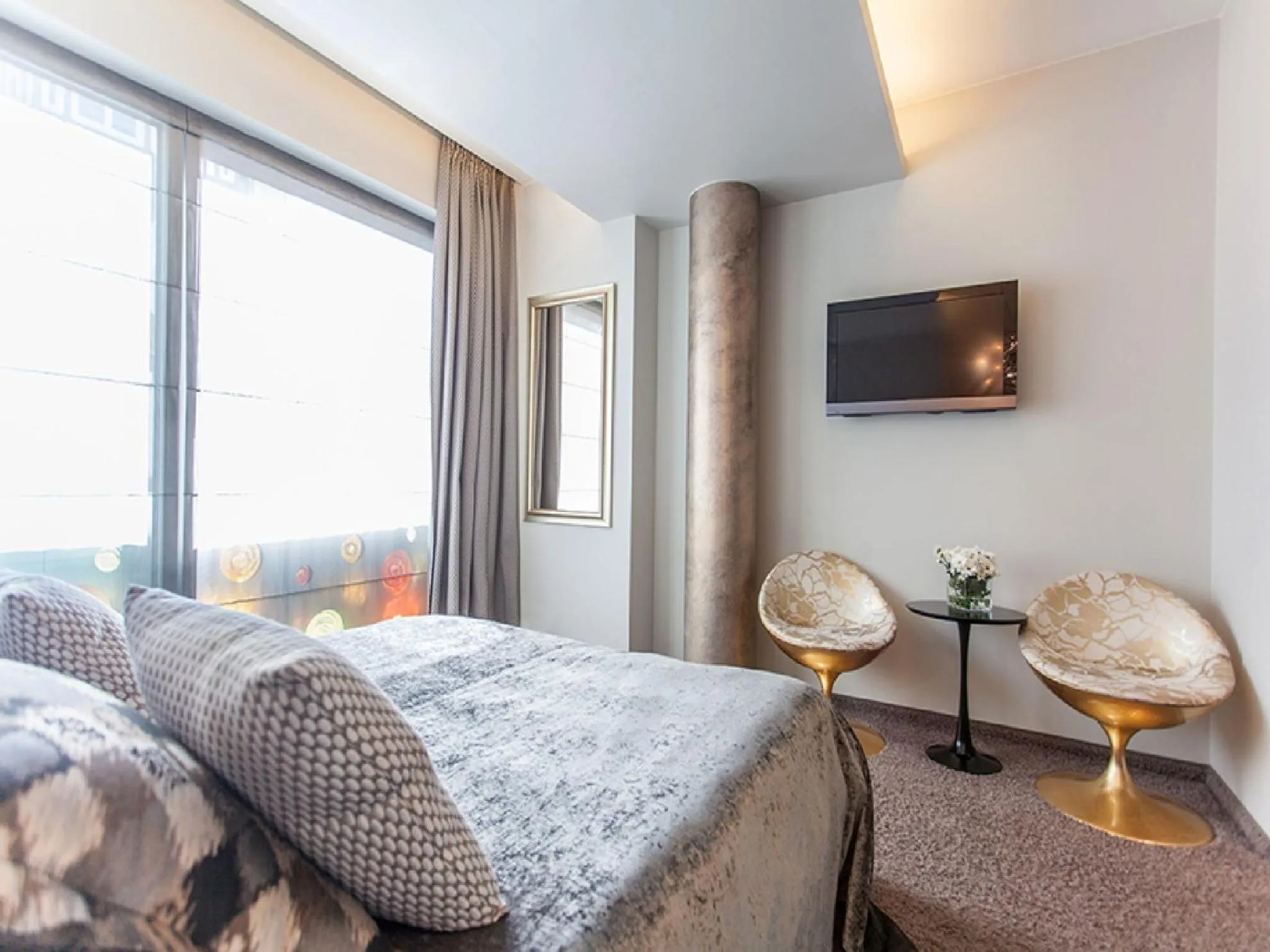 Bed in Soleil Boutique H