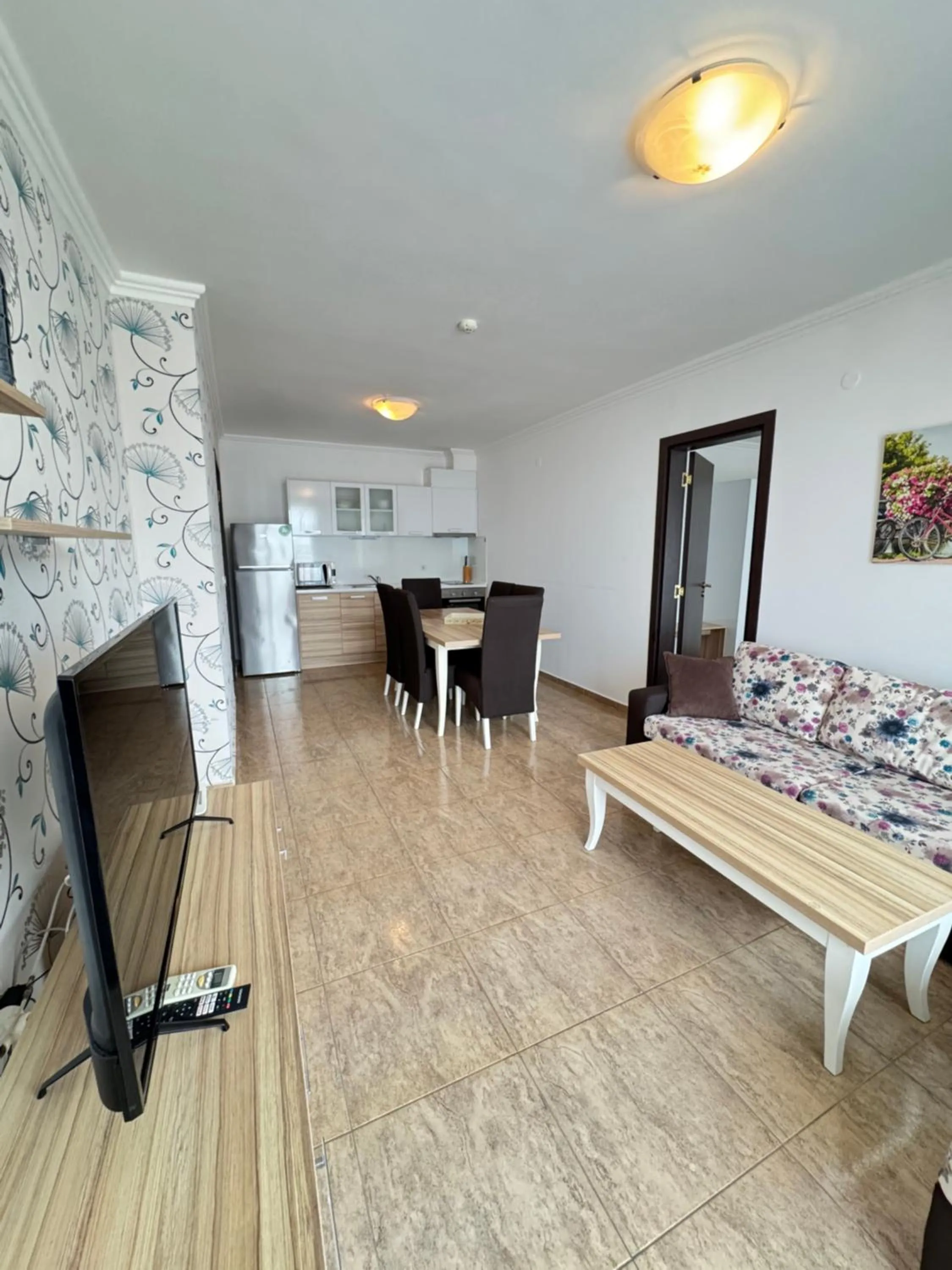 Communal lounge/ TV room in OLYMP Apart-Complex