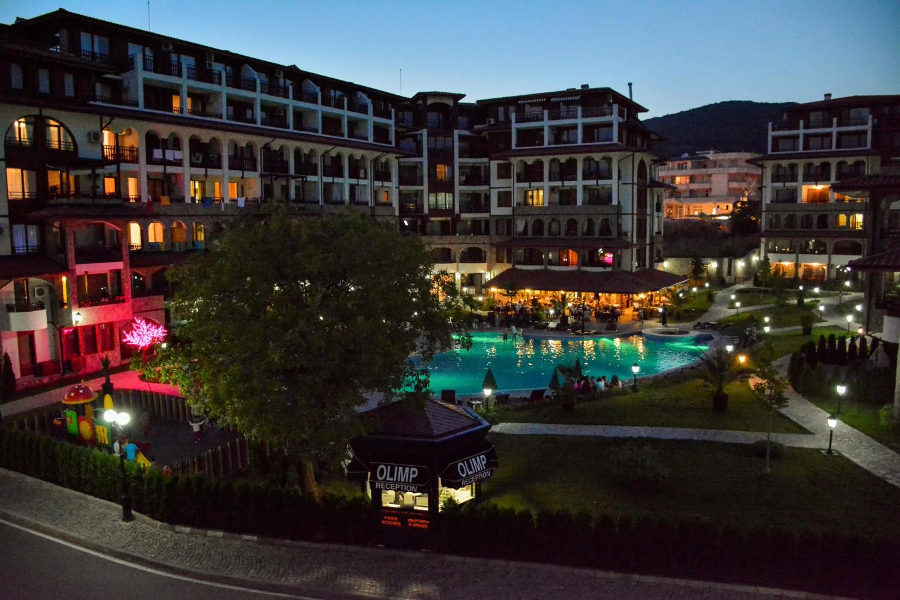 Property building in OLYMP Apart-Complex