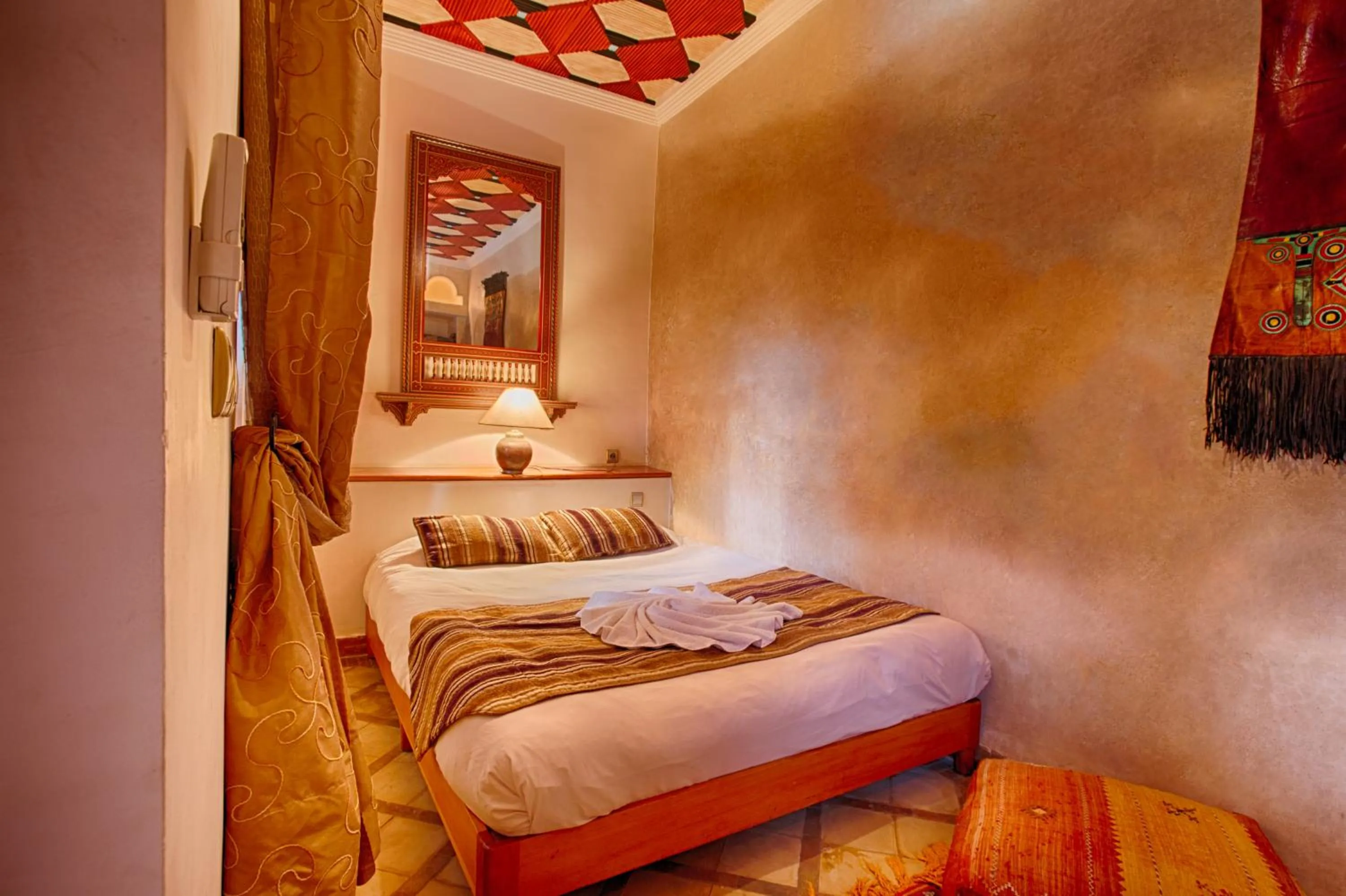 Bedroom, Bed in Riad Kenzo