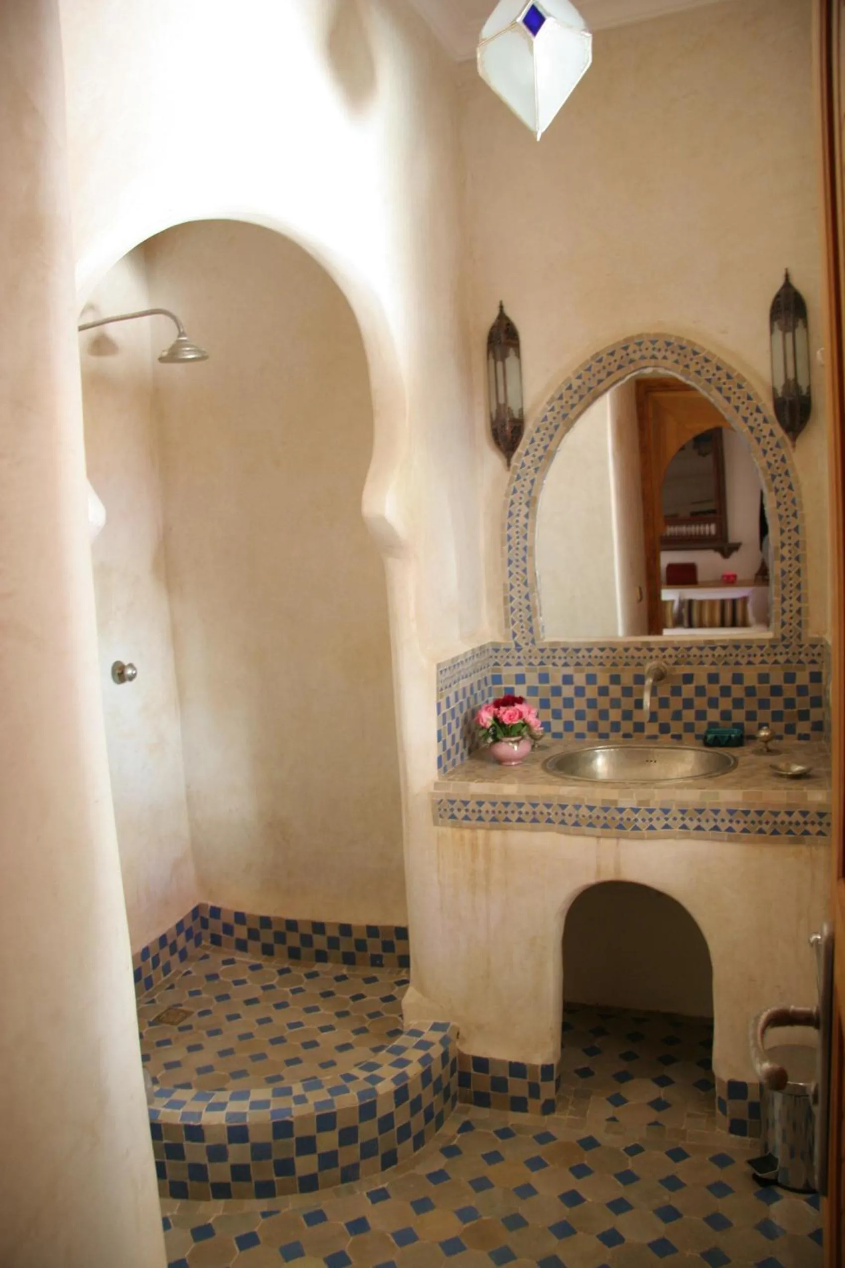 Bathroom in Riad Kenzo
