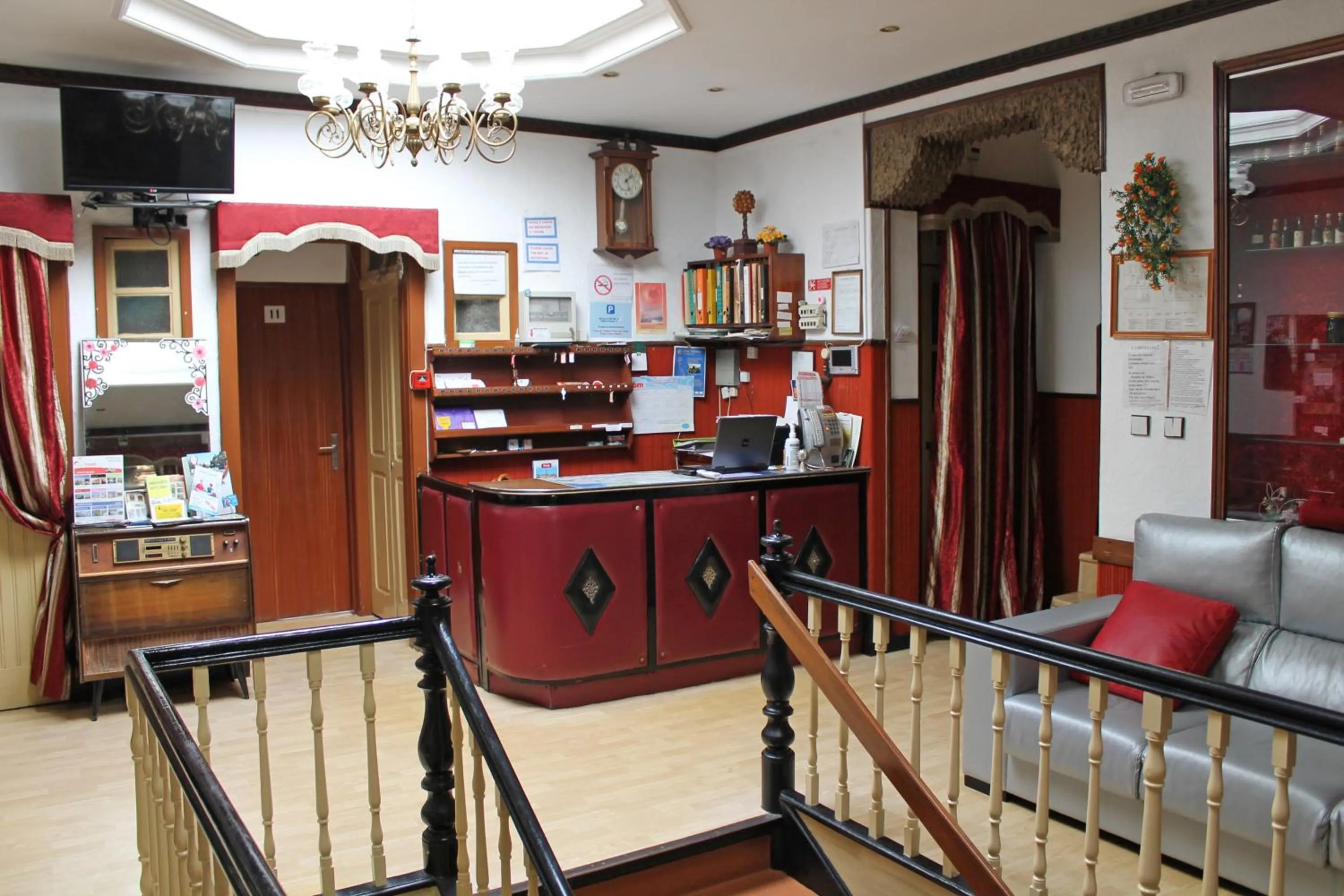 Lobby or reception in Pensão França