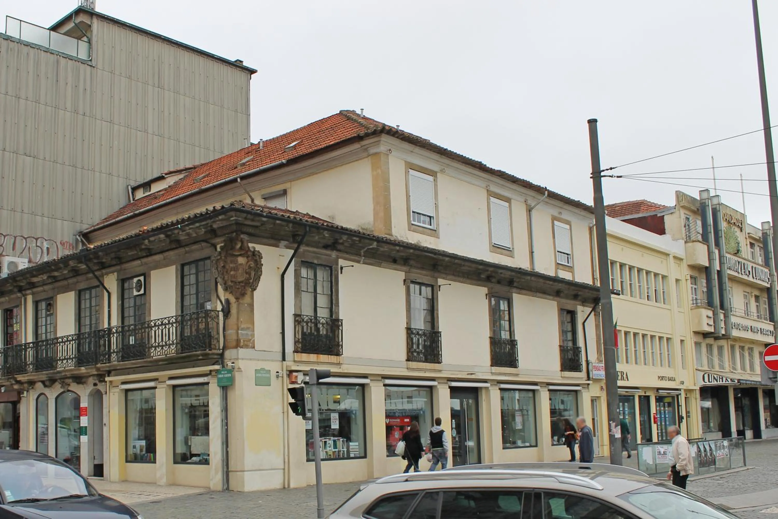 Facade/entrance in Pensão França