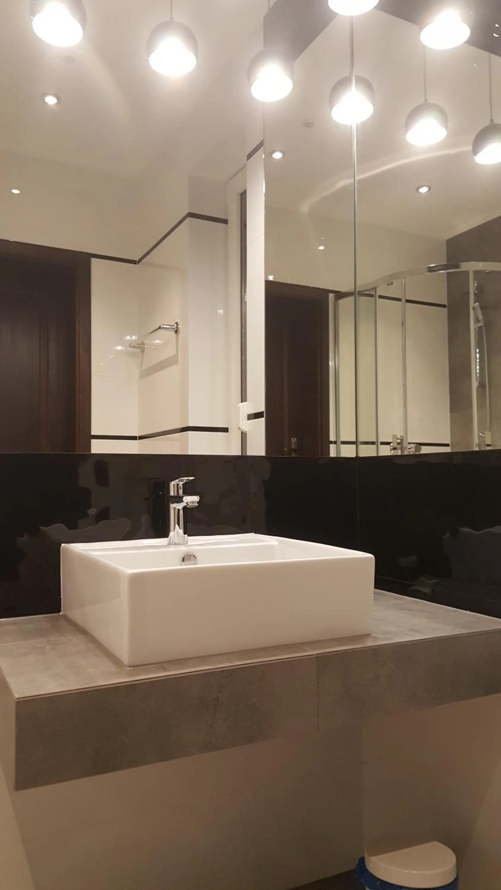 Bathroom in Hotel Fox