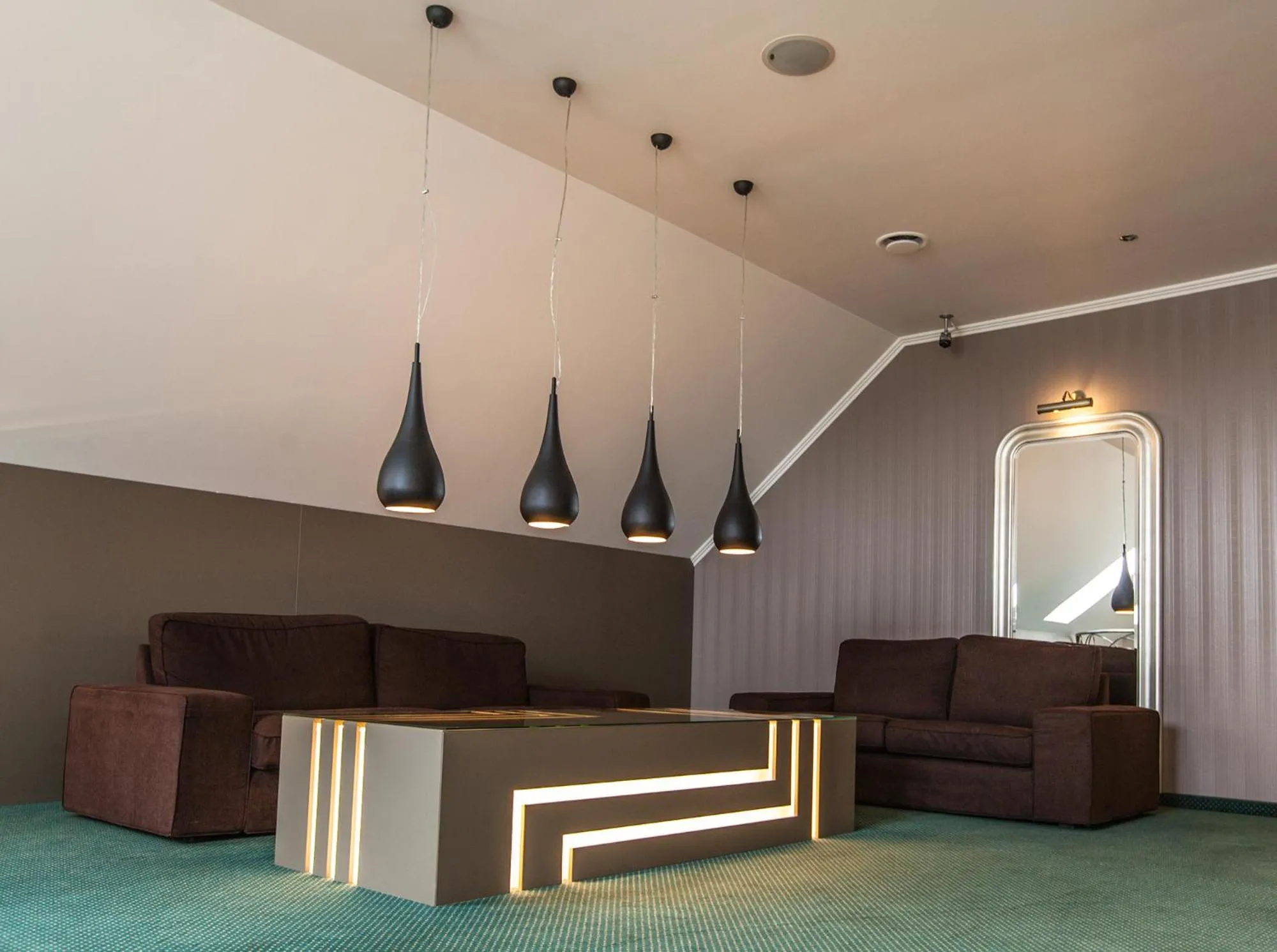 Property building in Hotel Fox