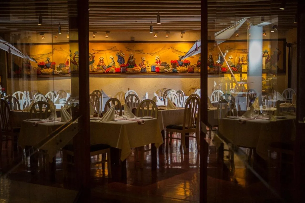 Restaurant/places to eat in Hotel Rosario La Paz