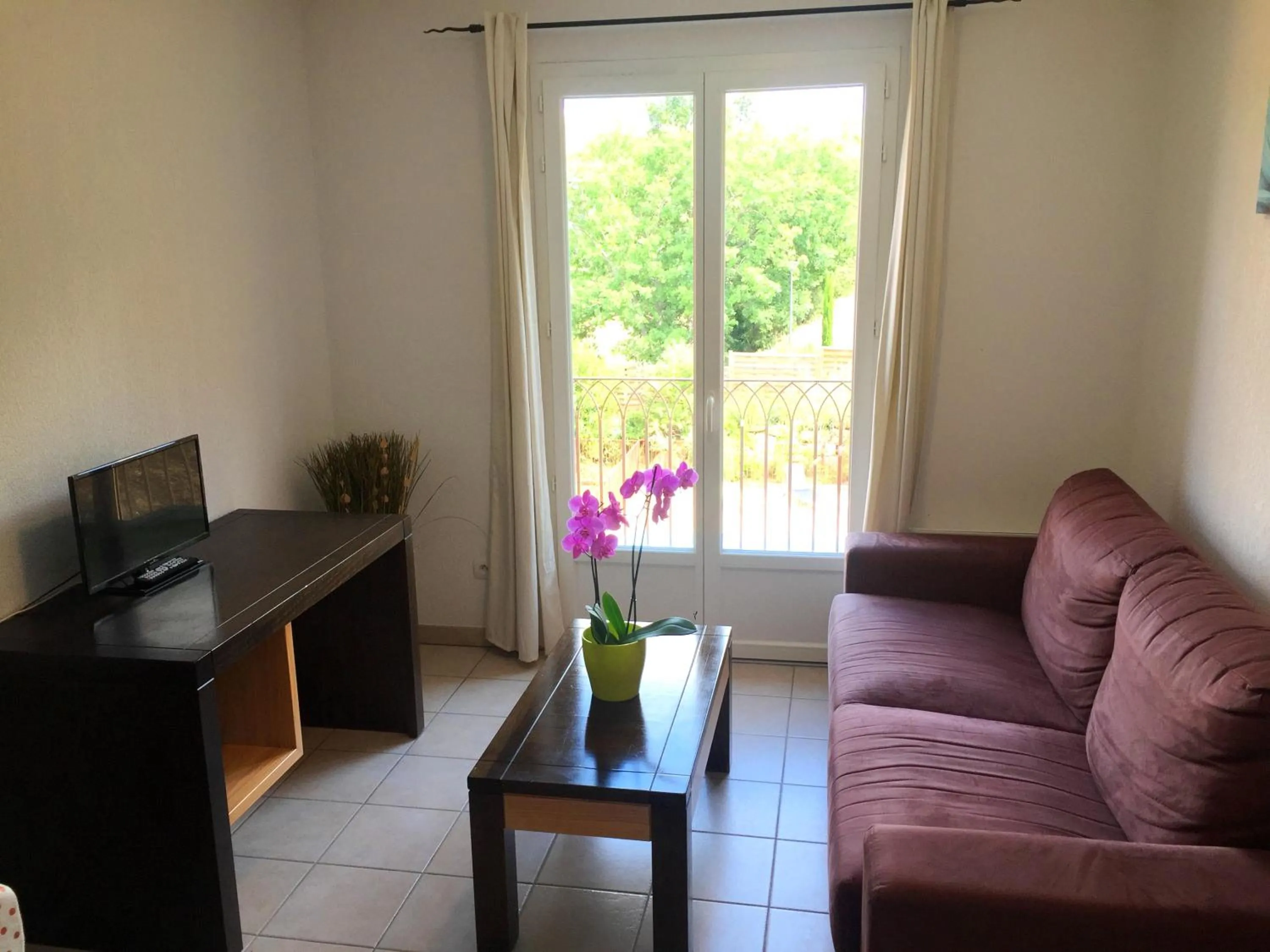Living room in Résid'Artel Cadarache - ITER