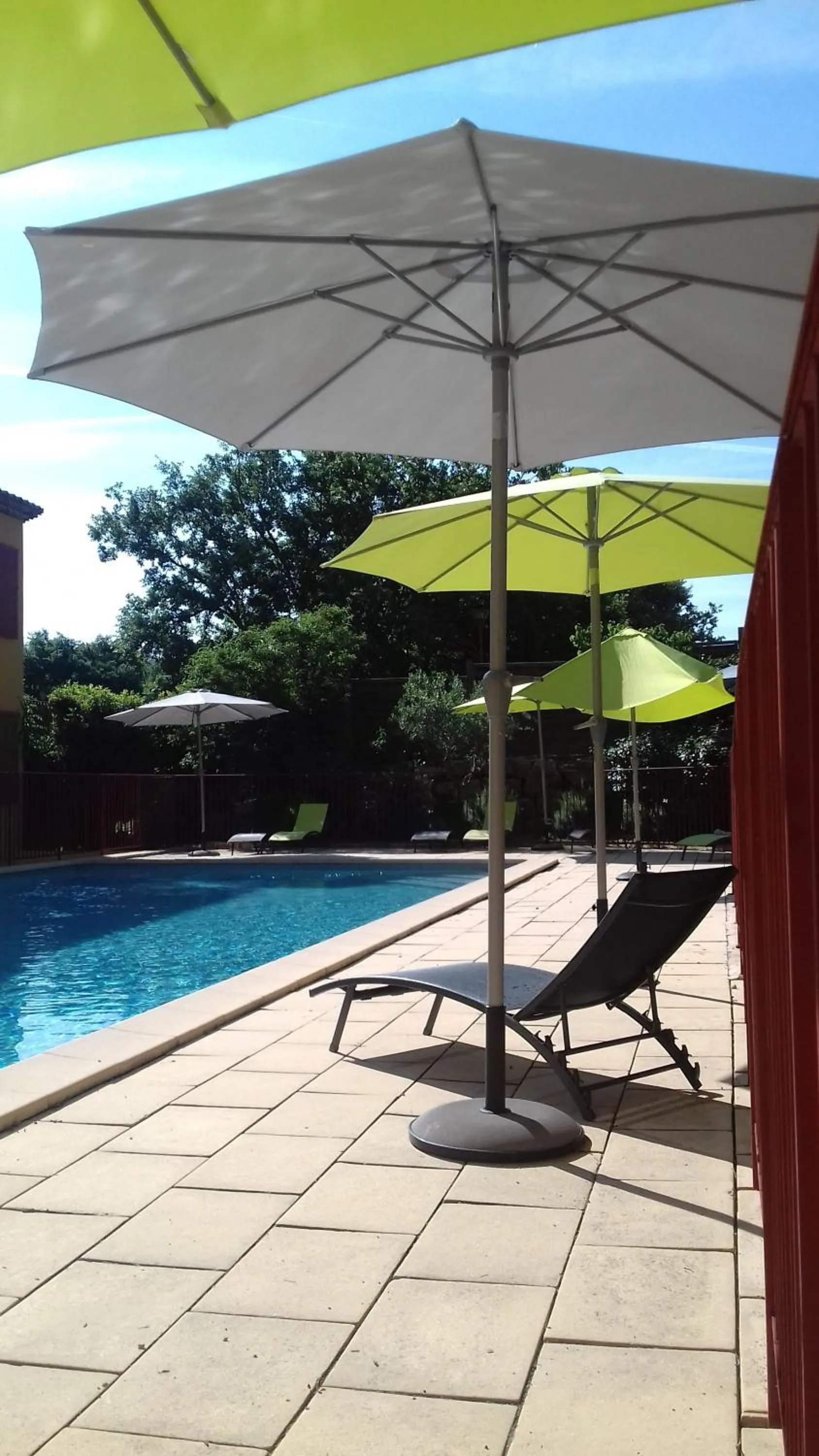 Swimming pool in Résid'Artel Cadarache - ITER