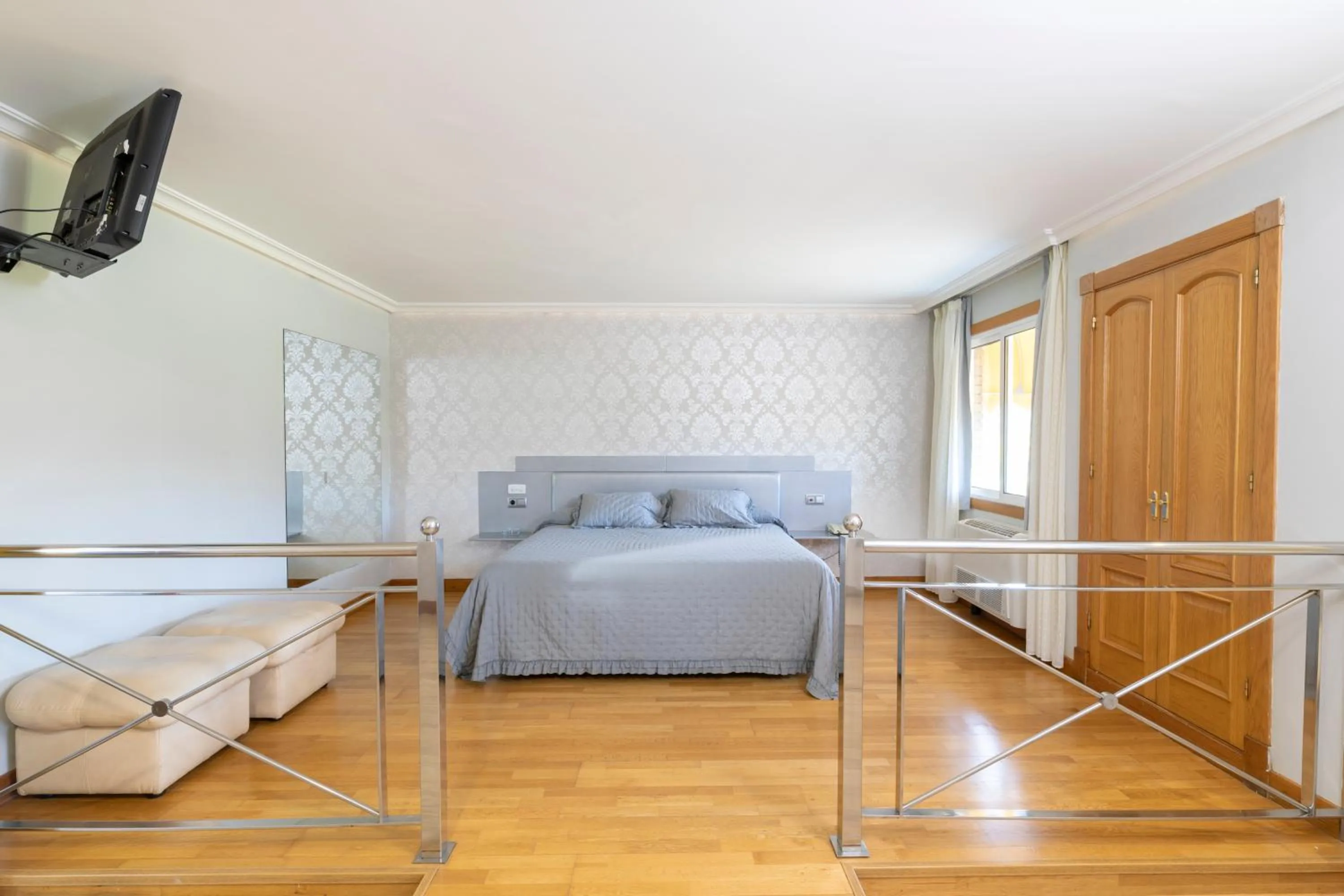 Bed in HOTEL HOLIDAY camino de Santiago por la costa