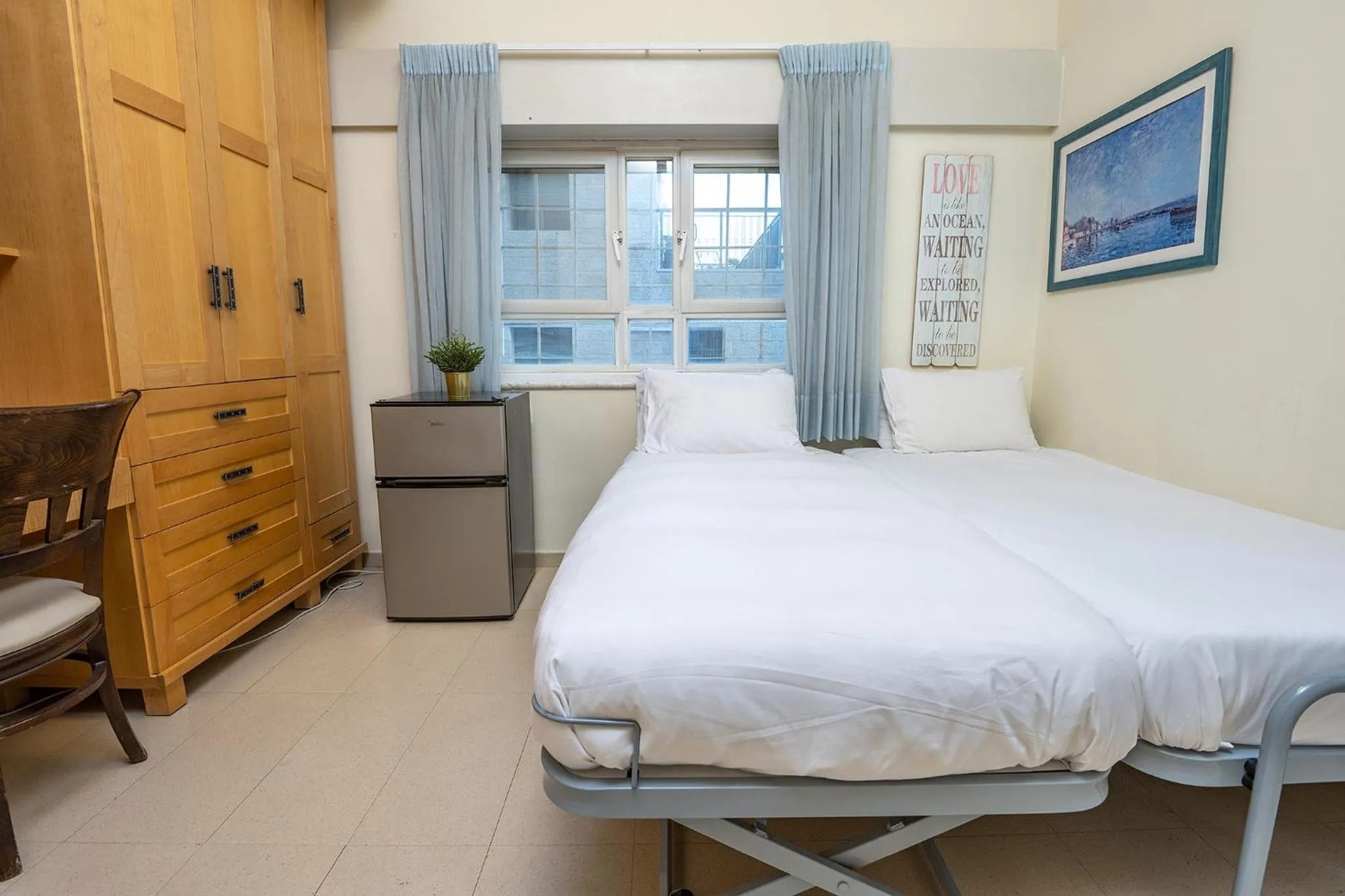 Bedroom, Bed in Mike's House Jerusalem