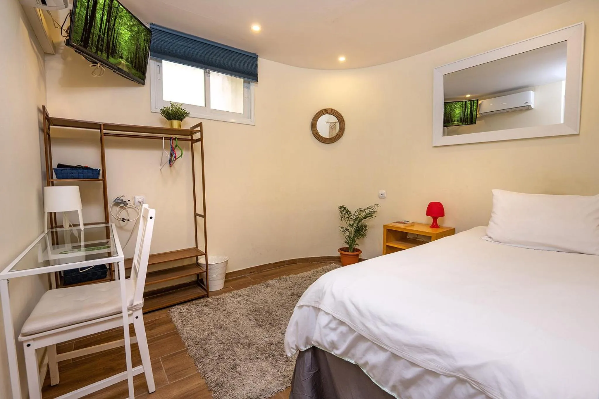 Photo of the whole room, Bed in Mike's House Jerusalem