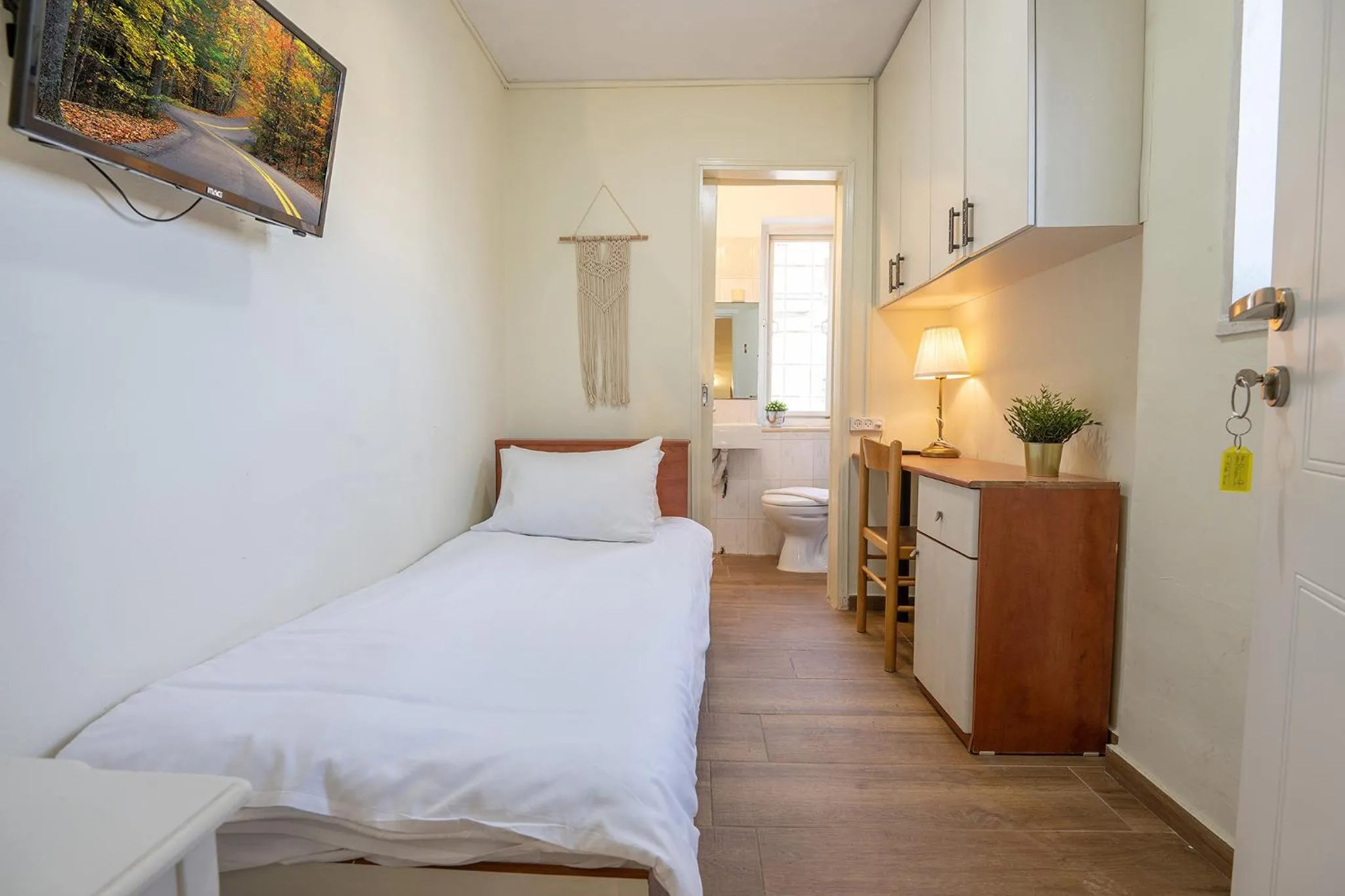 TV and multimedia, Bed in Mike's House Jerusalem