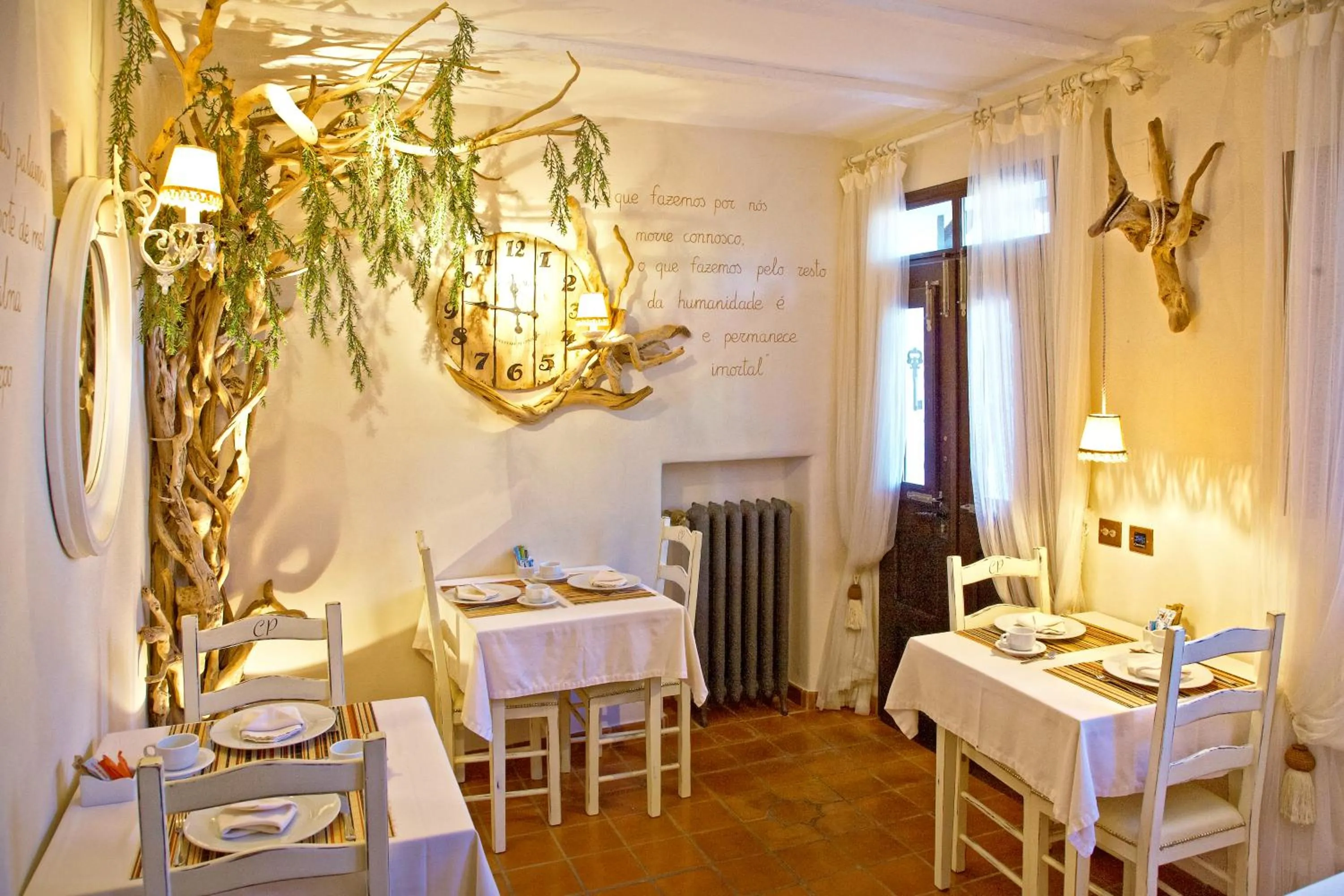 Dining area in Casa Pinto