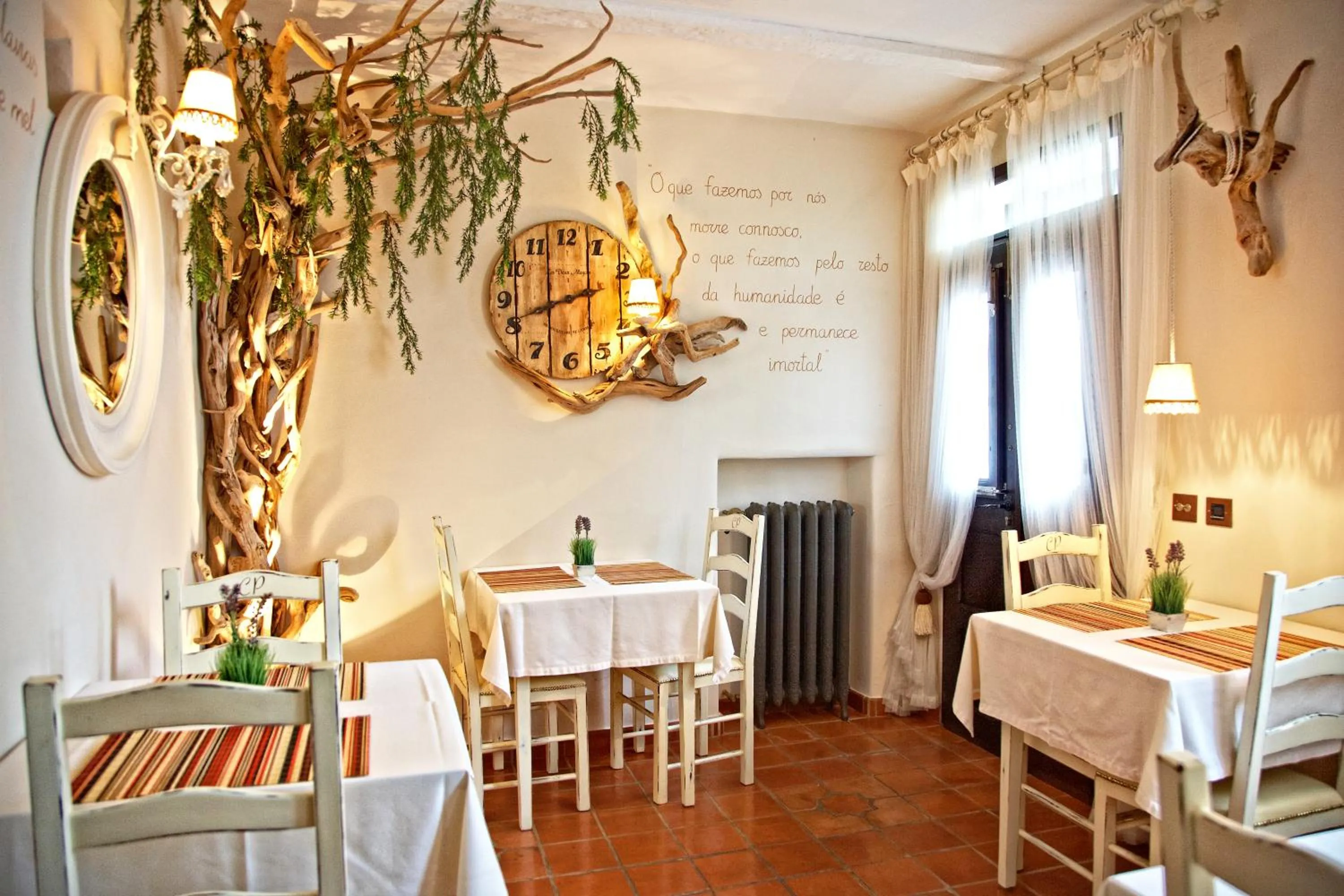 Dining area in Casa Pinto