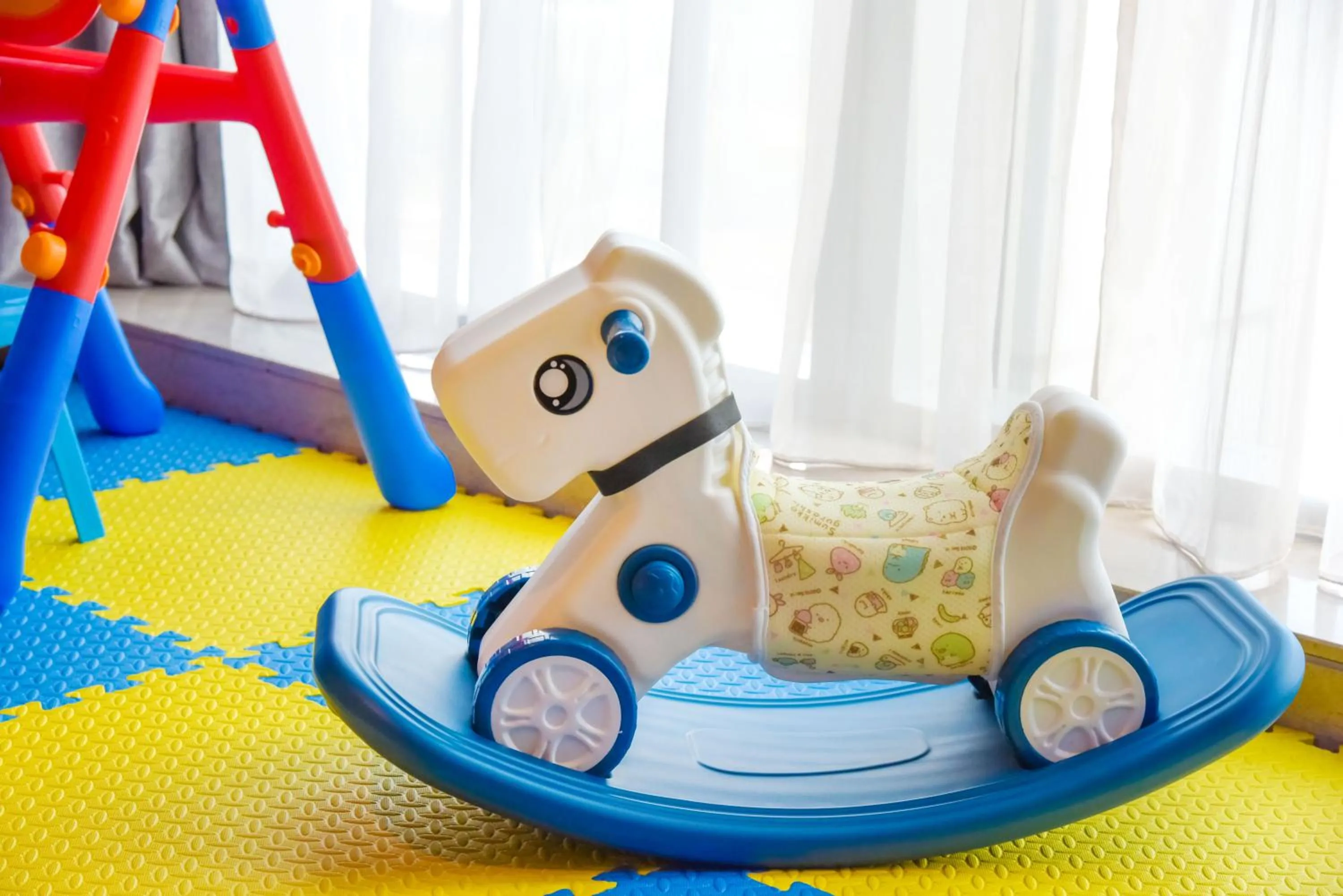 Photo of the whole room in HUALUXE Xiamen Haicang Habour View