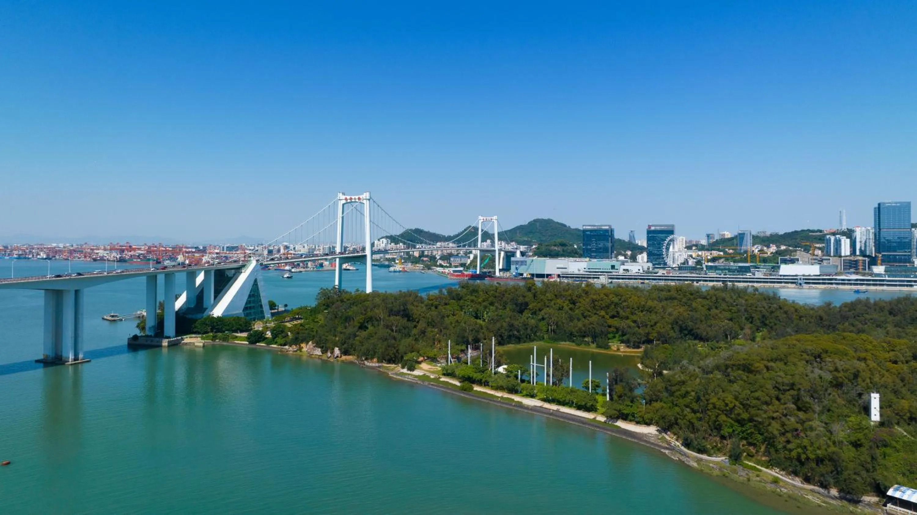 Beach in HUALUXE Xiamen Haicang Habour View
