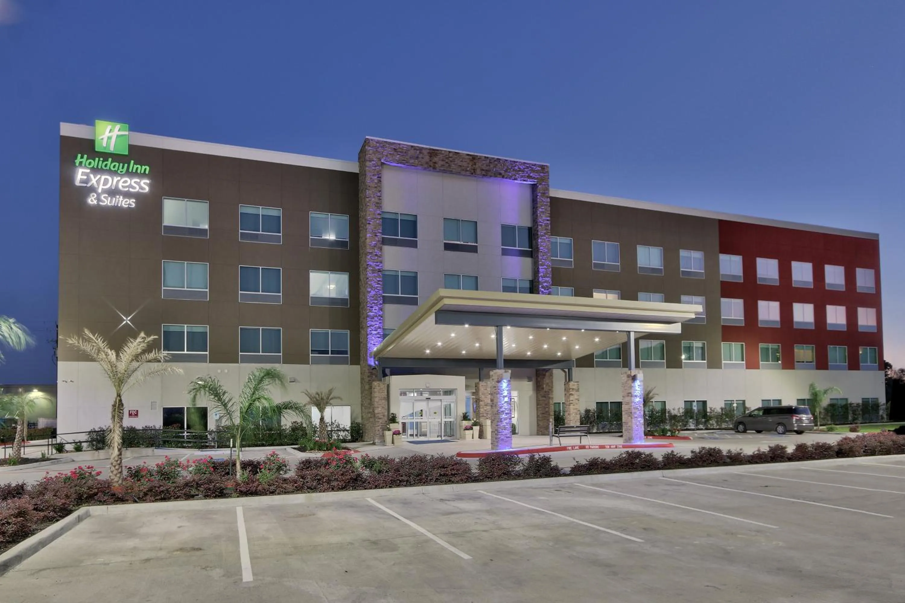 Property building in Holiday Inn Express & Suites - Houston East - Beltway 8 by IHG