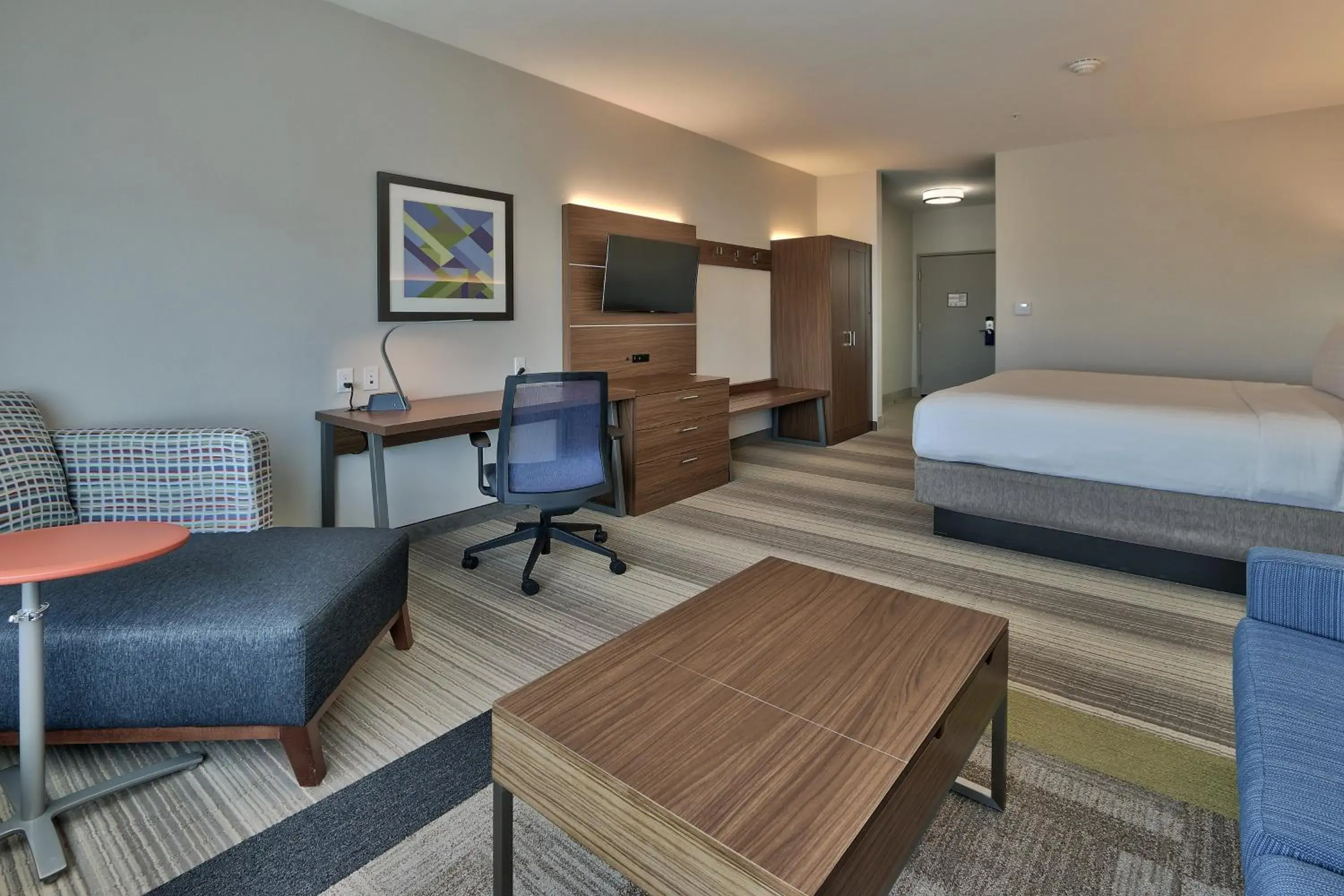 King Suite with Sofa Bed in Holiday Inn Express & Suites - Houston East - Beltway 8 by IHG King Suite with Sofa Bed in Holiday Inn Express & Suites - Houston East - Beltway 8 by IHG
