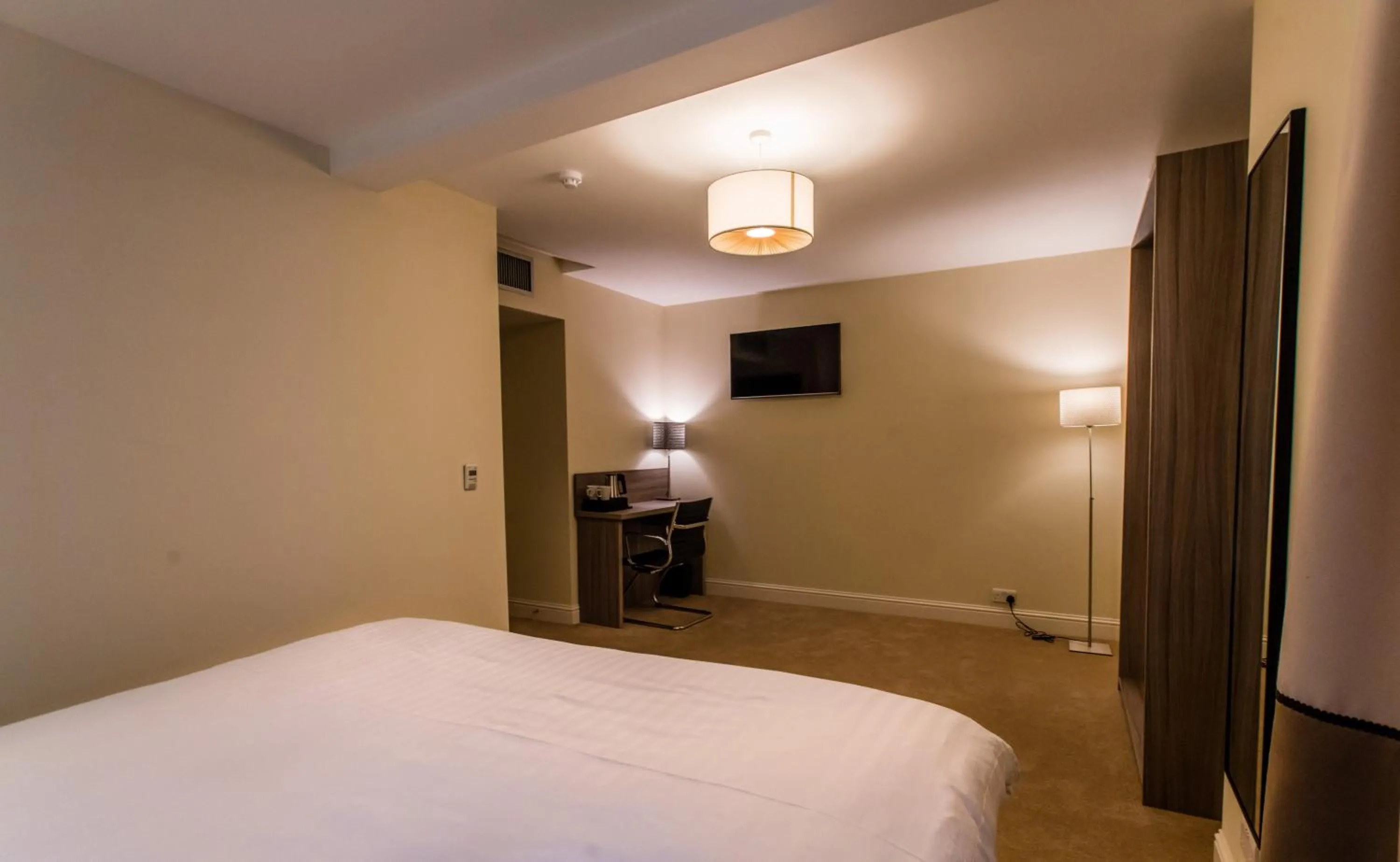 TV and multimedia in The Coffee House Hotel