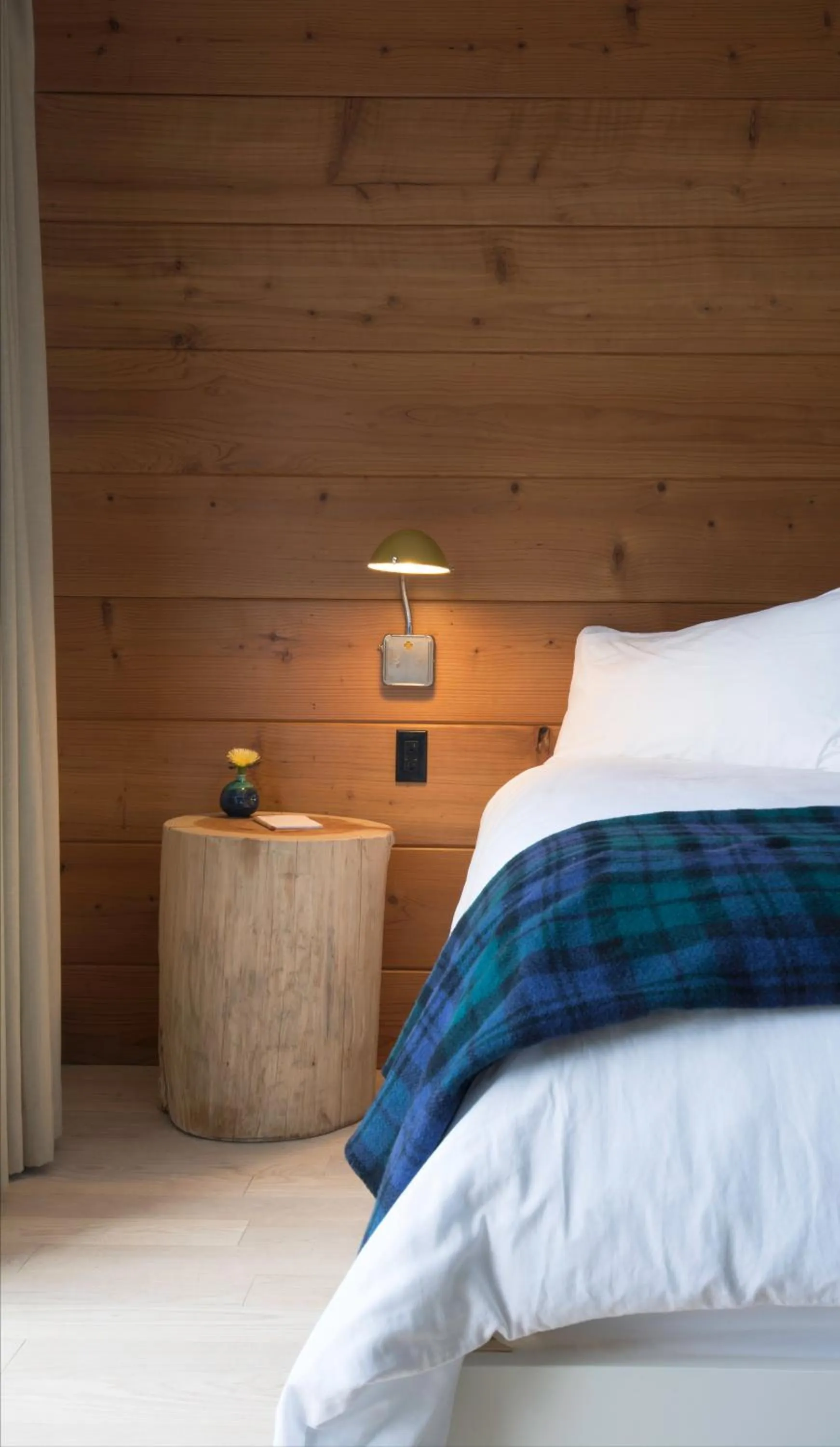 Bed in Timber Cove Resort