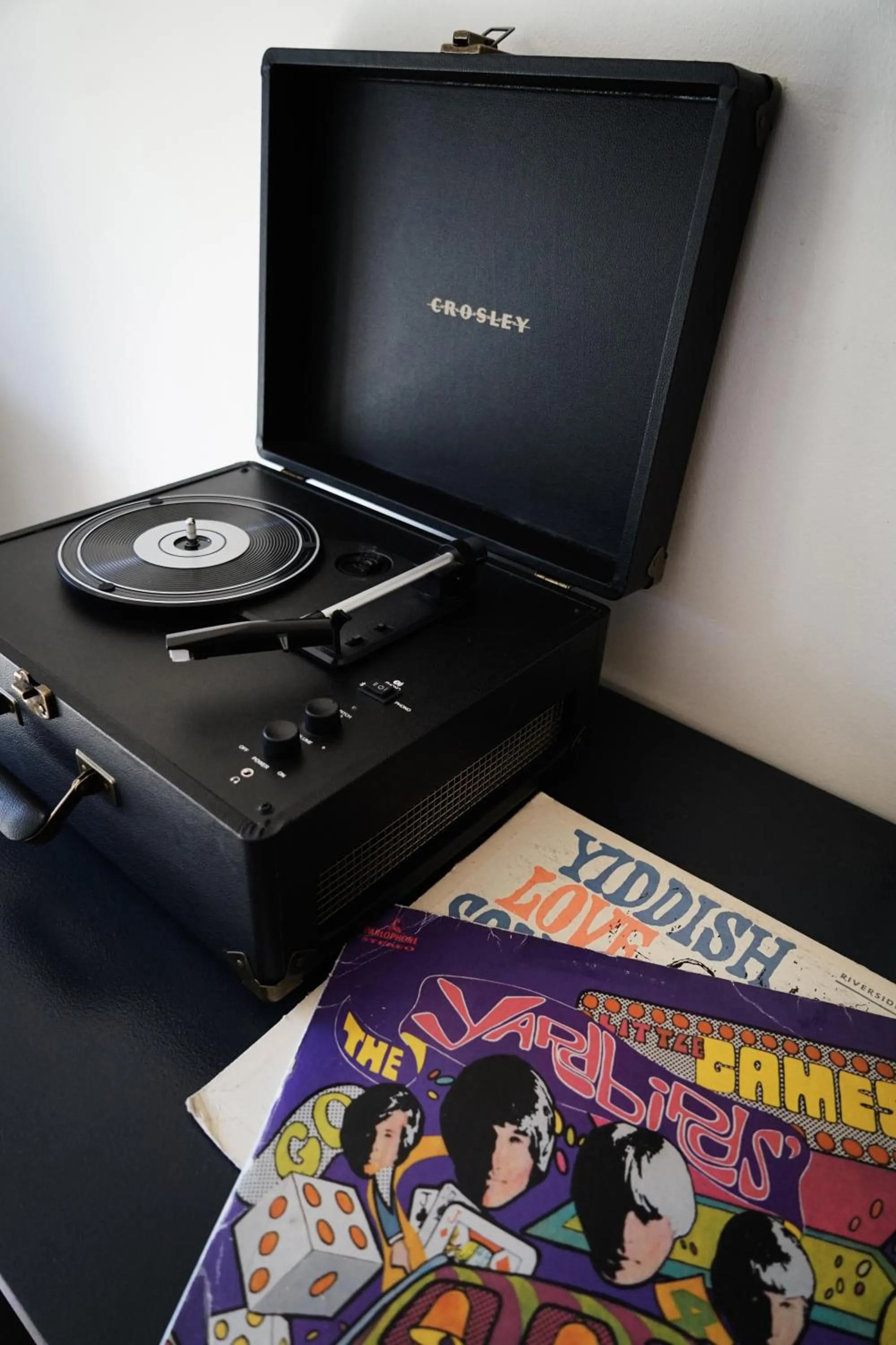 Evening entertainment in Timber Cove Resort