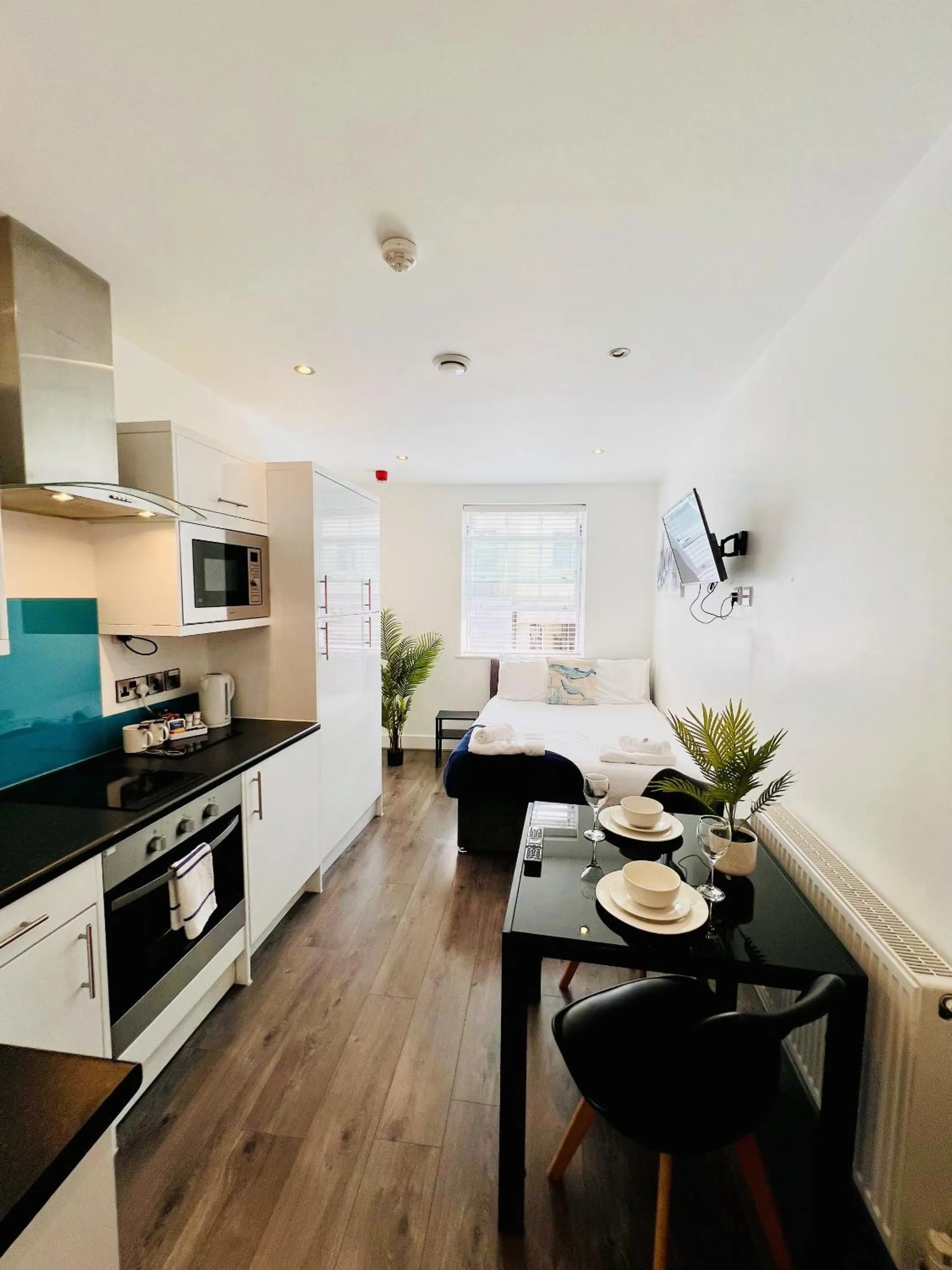 Bedroom in Fox House Studios, City centre Aparthotel