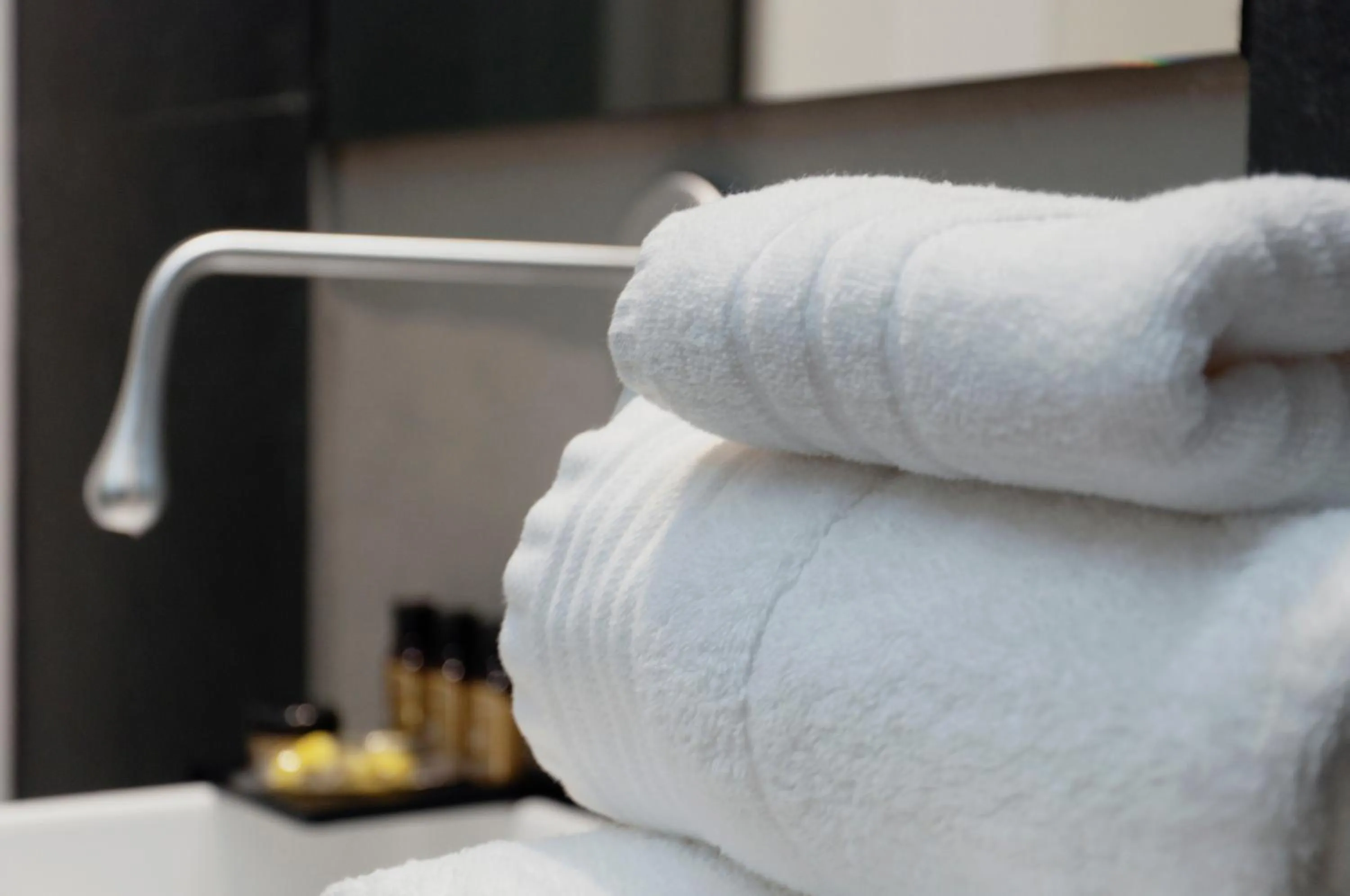 Shower in Cosmopolitan Boutique Rambla