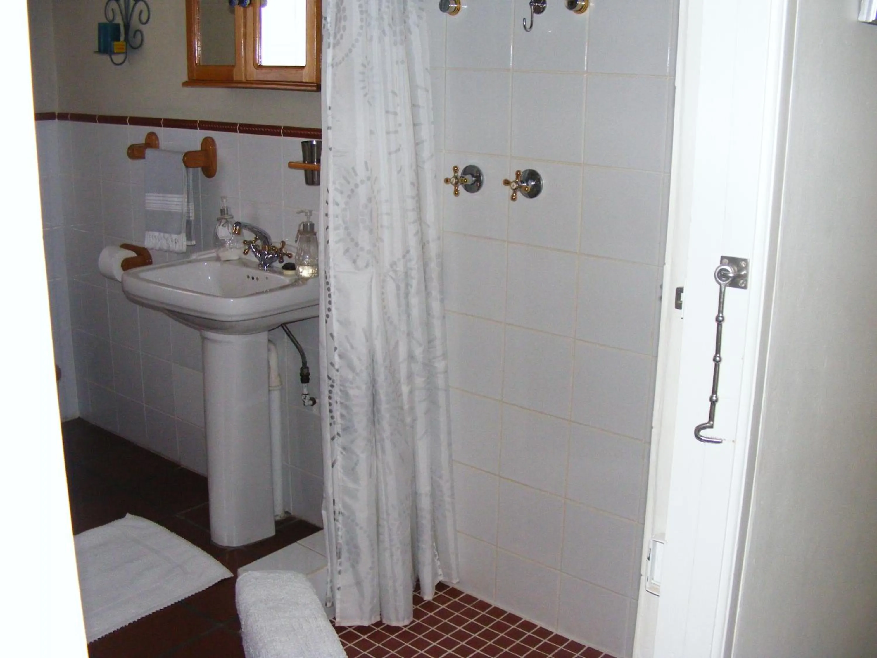 Bathroom in Karoo Chat