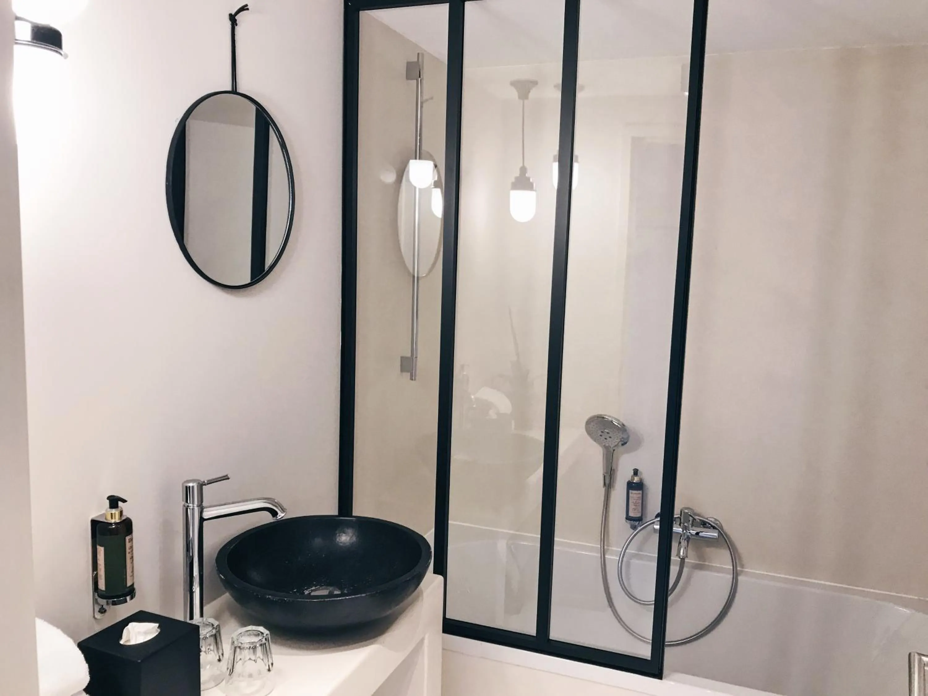 Bathroom in Latroupe Hotel Jardin Secret