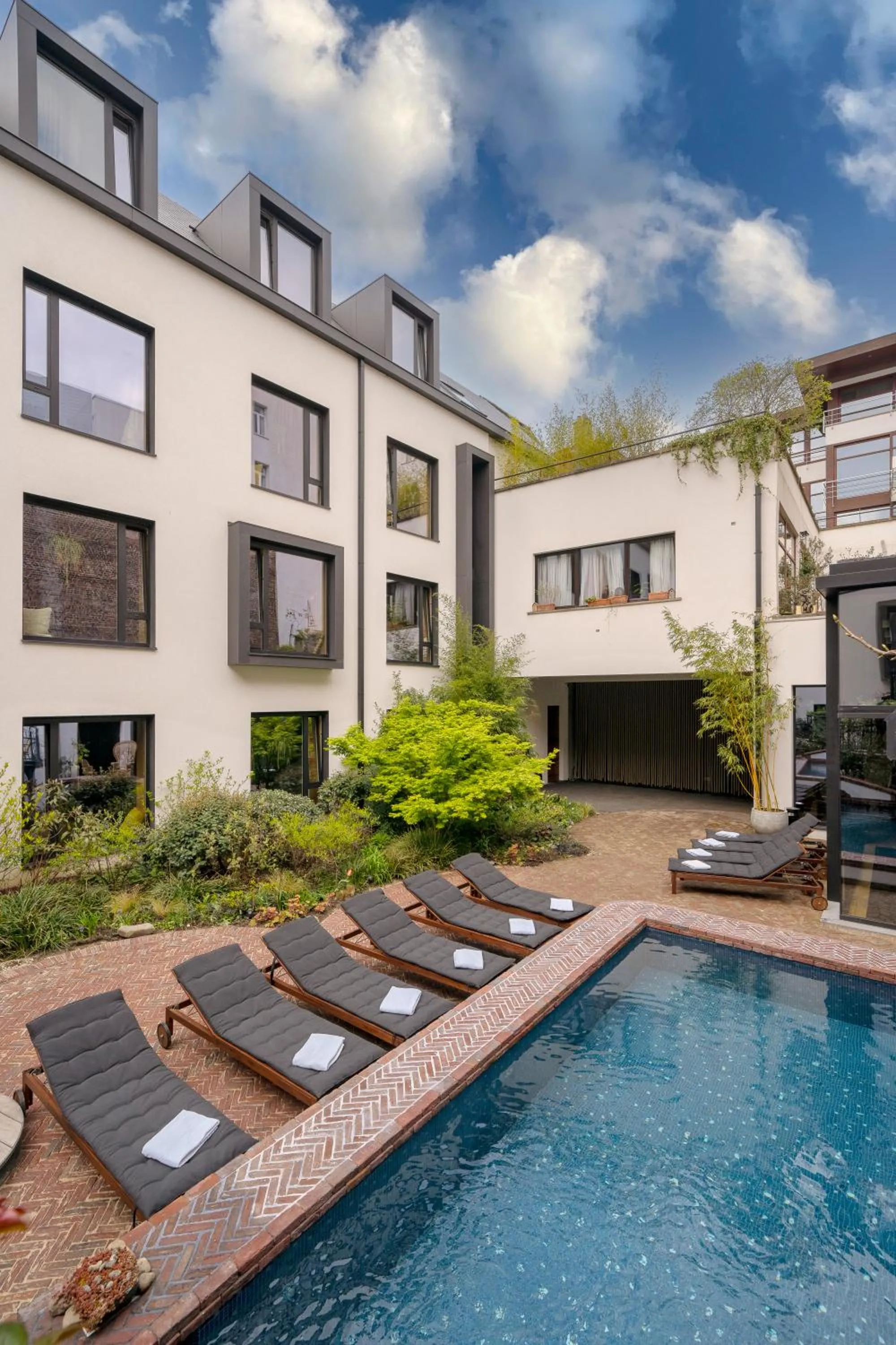 Property building in Latroupe Hotel Jardin Secret